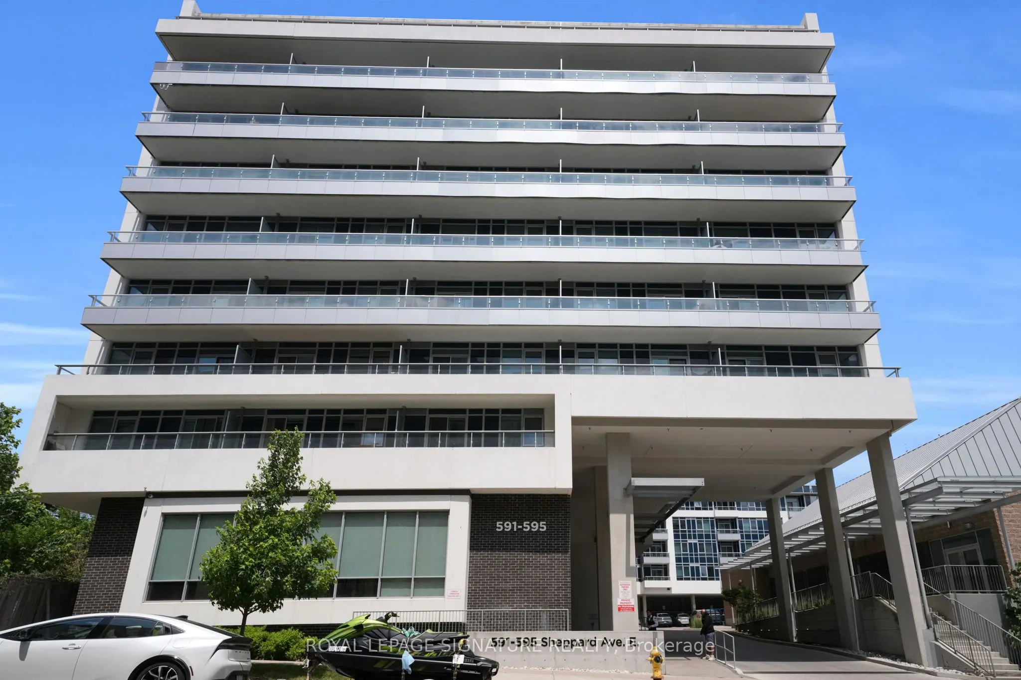 591 Sheppard Avenue E, #910