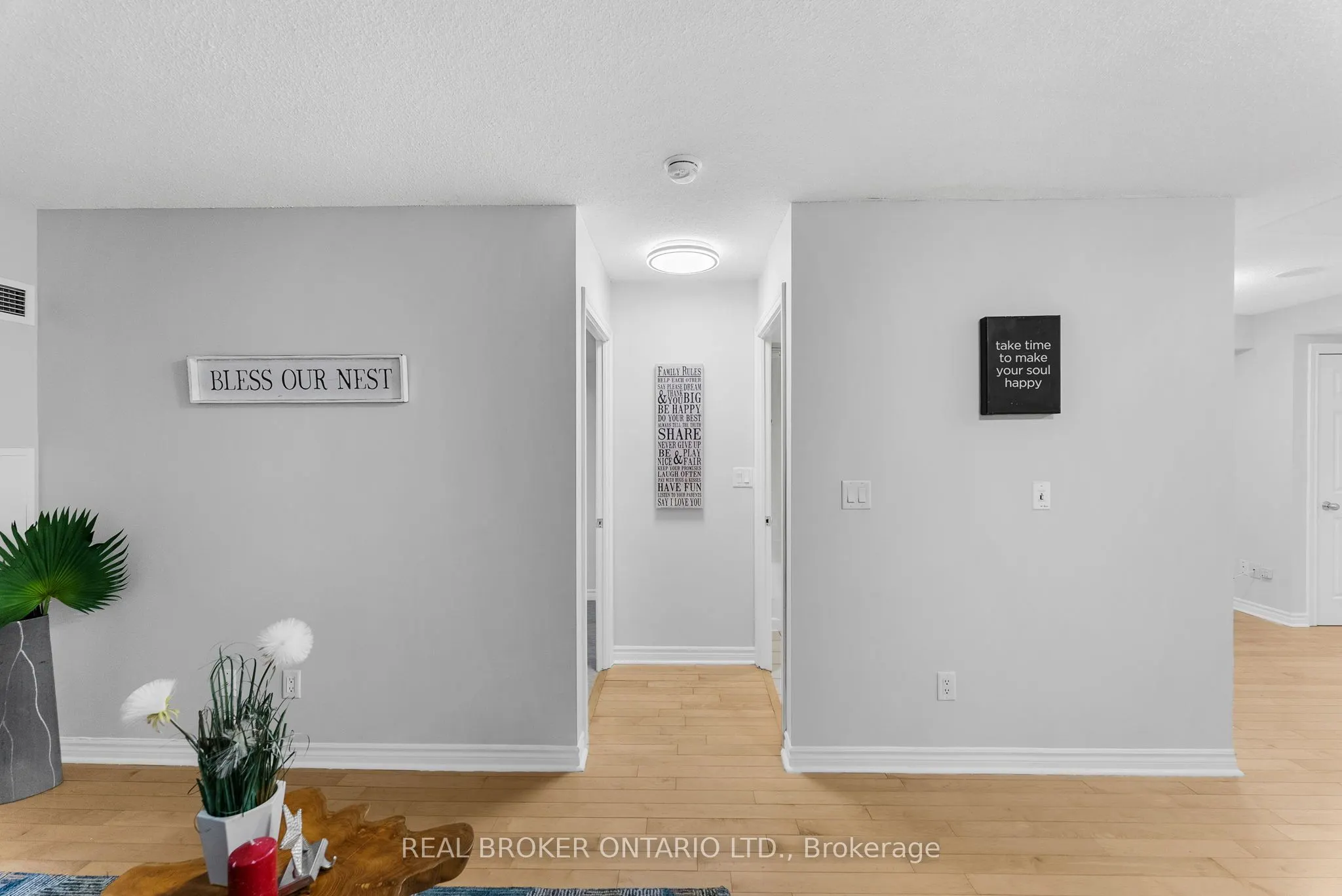 250 Wellington Street, #1227