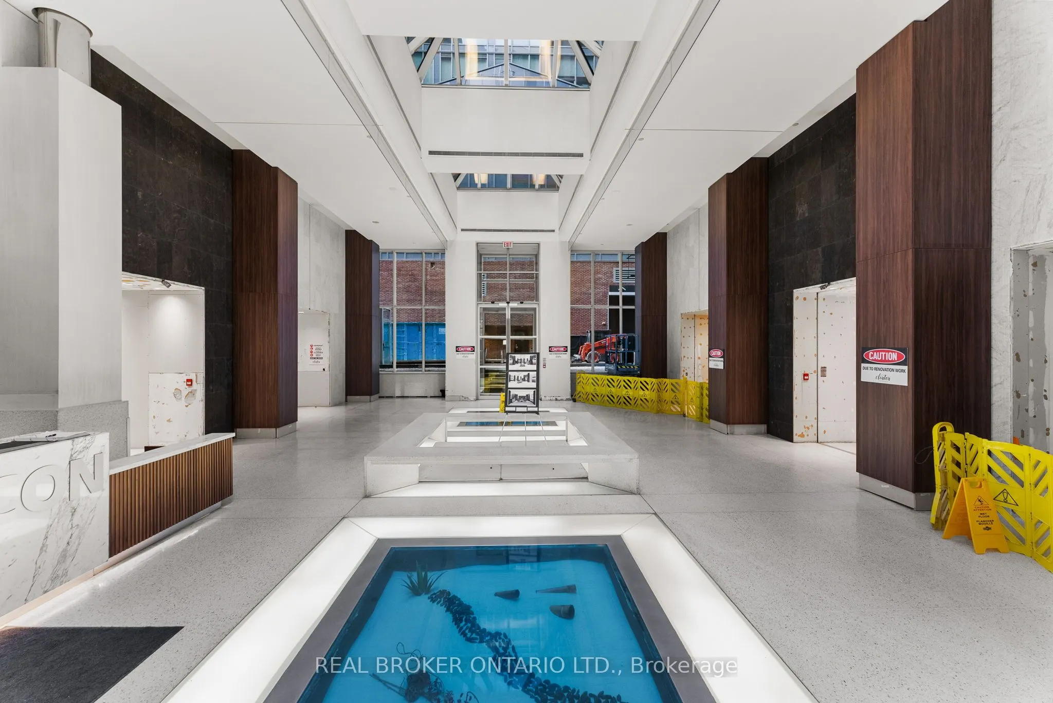 250 Wellington Street, #1227