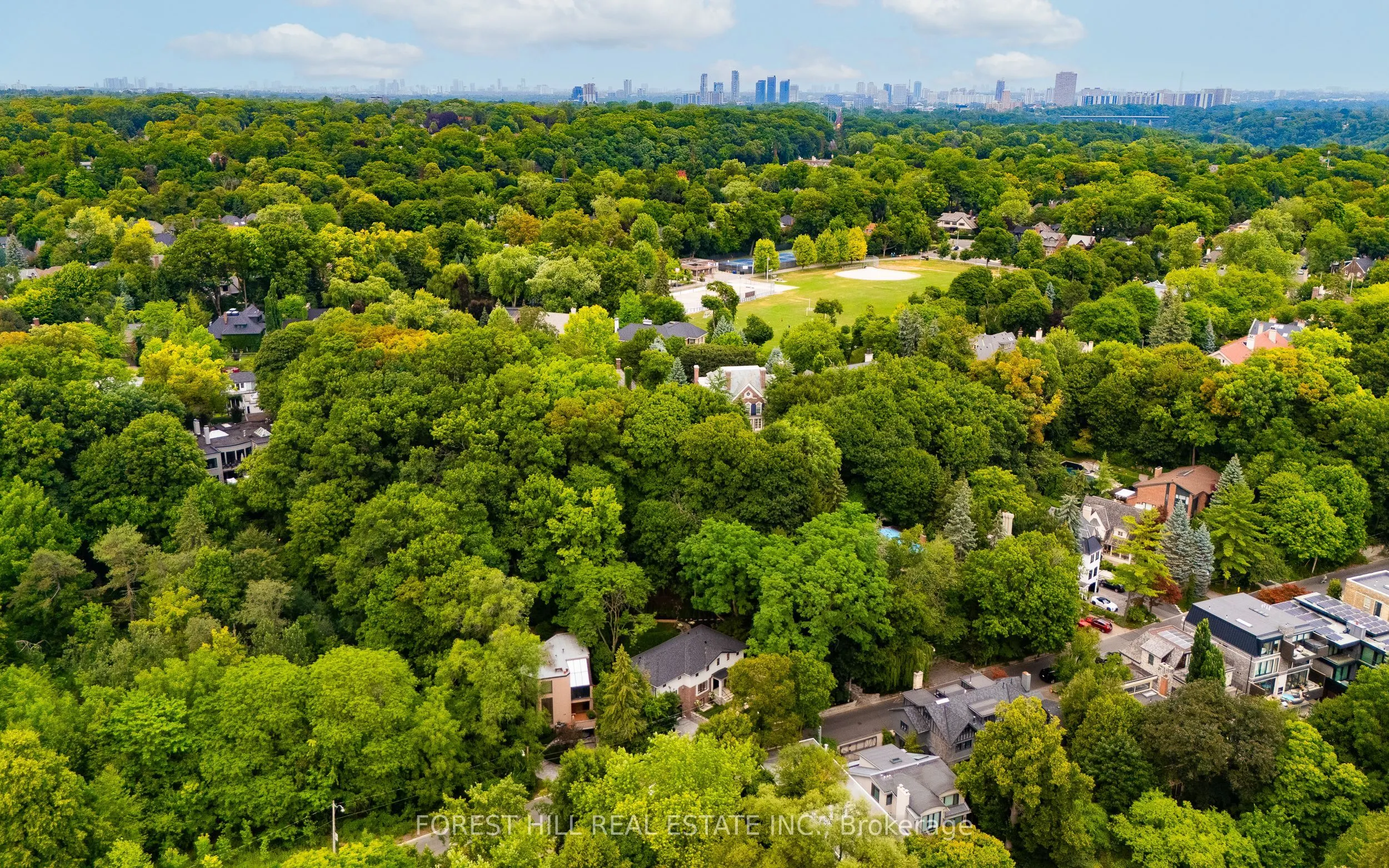 52 Roxborough Drive