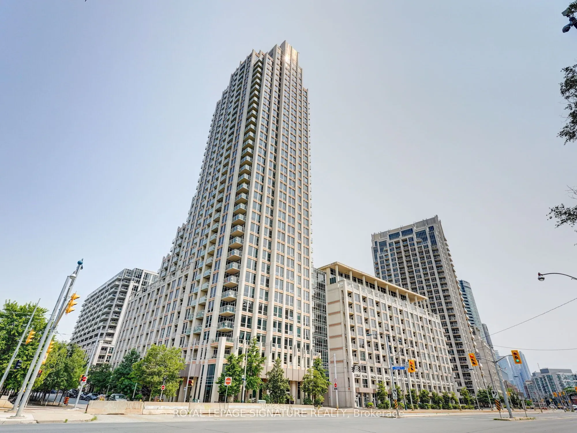 628 Fleet Street, #203