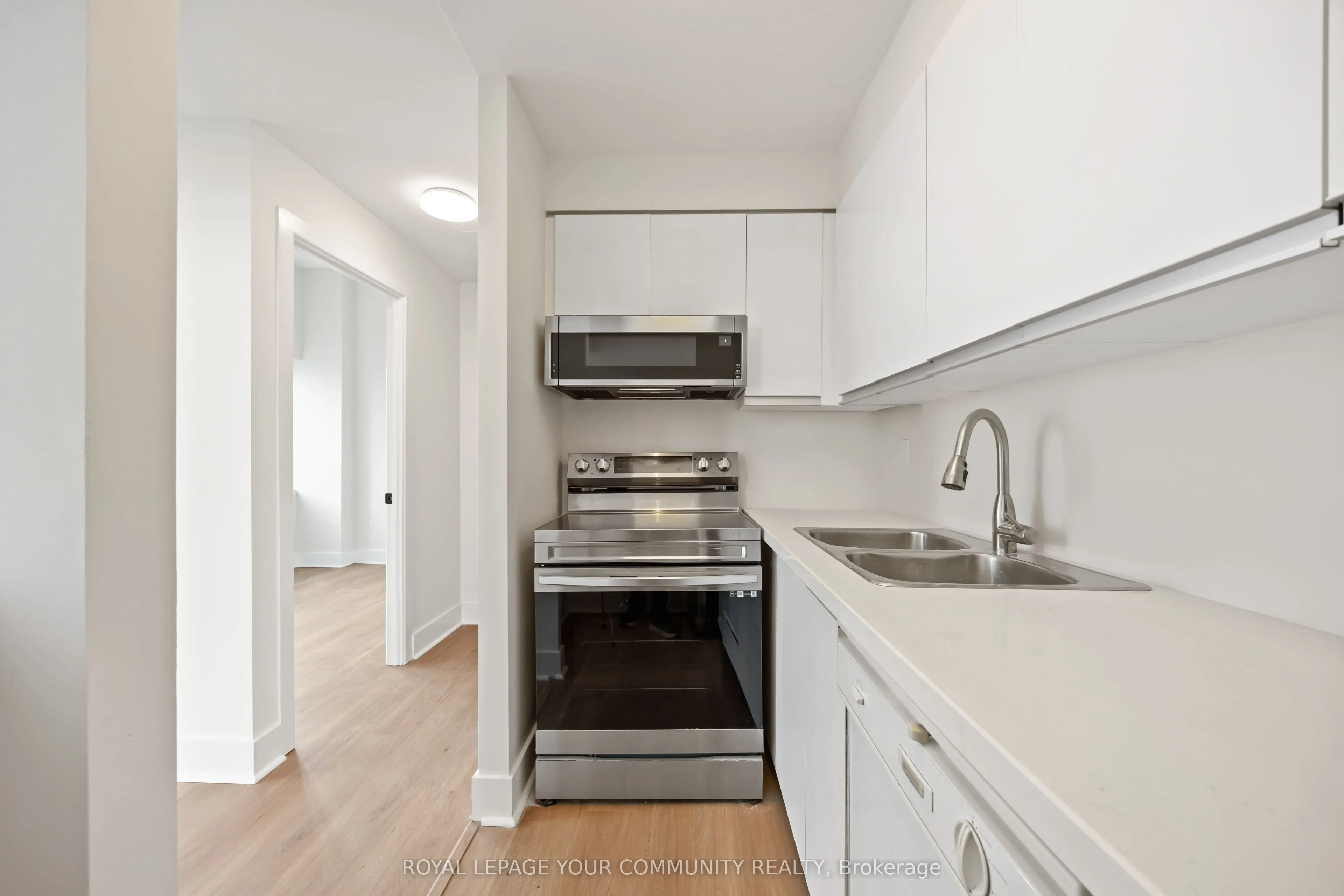 1901 Yonge Street, #902
