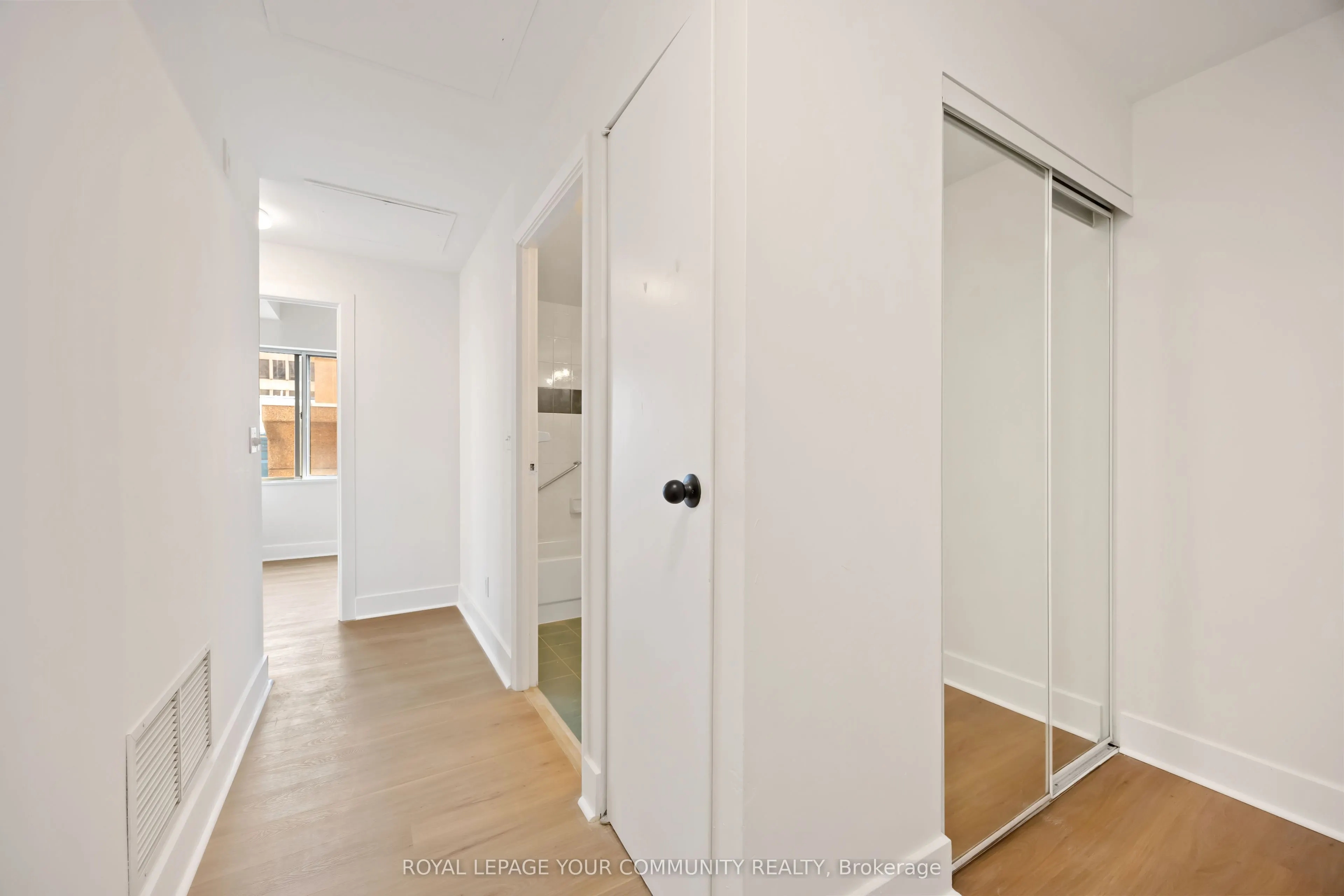 1901 Yonge Street, #902