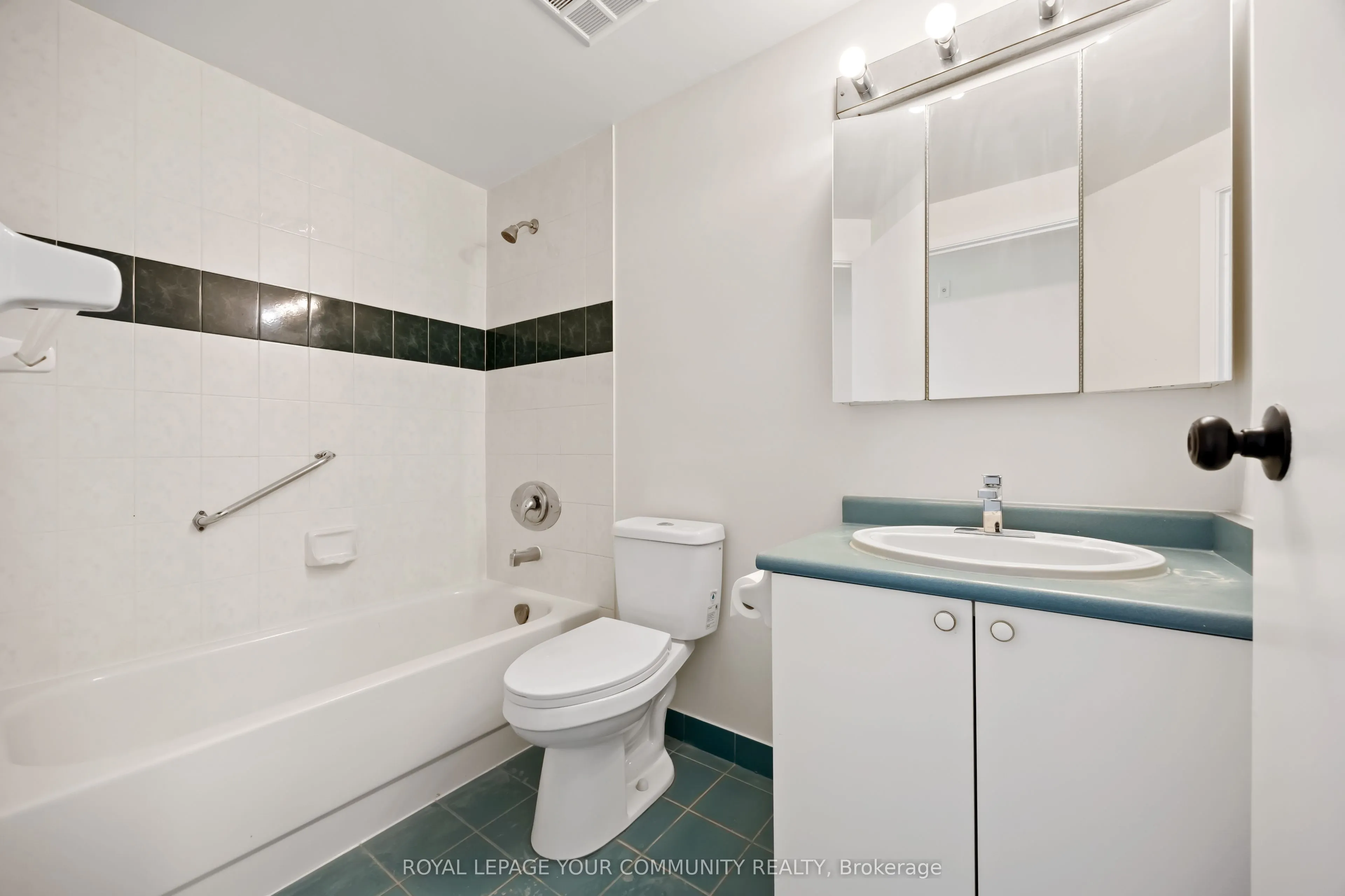 1901 Yonge Street, #902