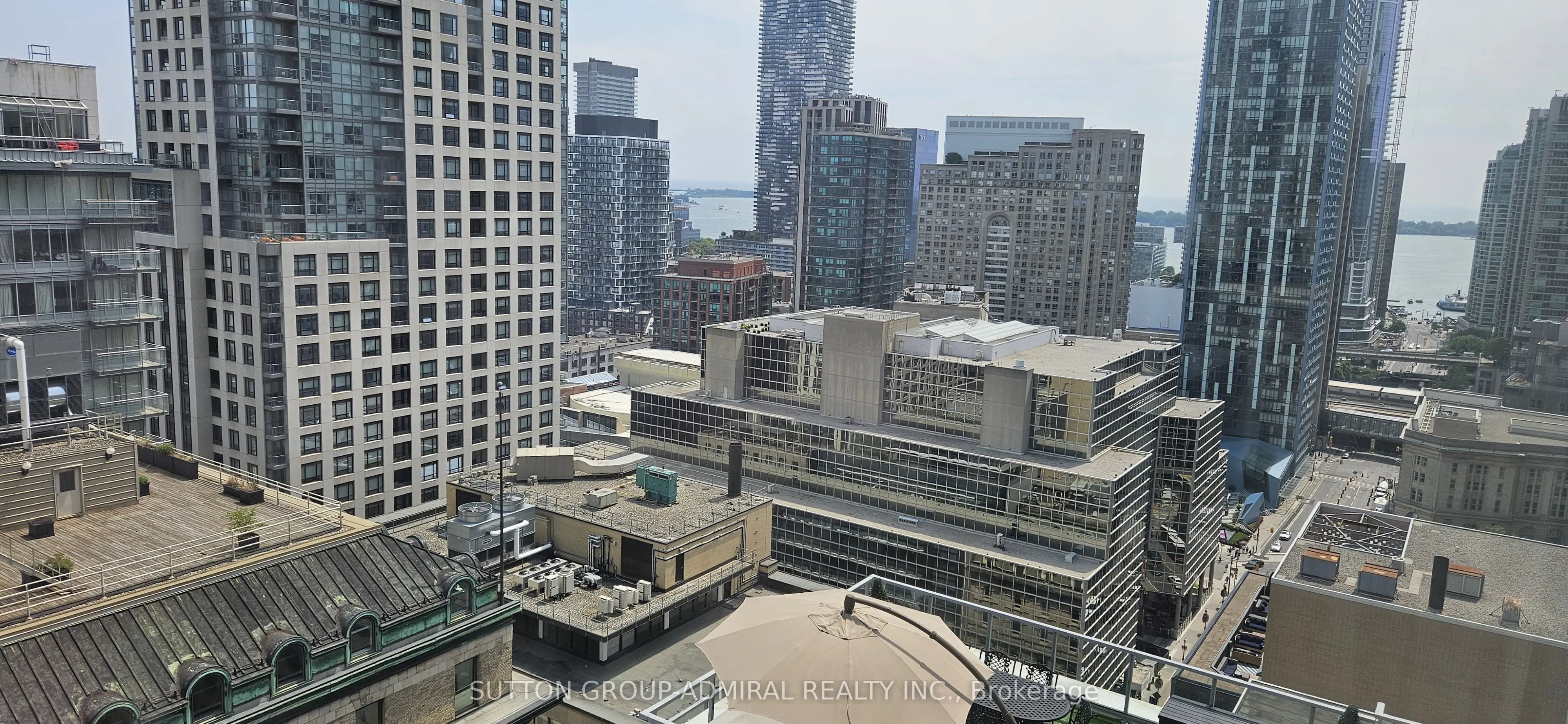 1 King Street W, #2007