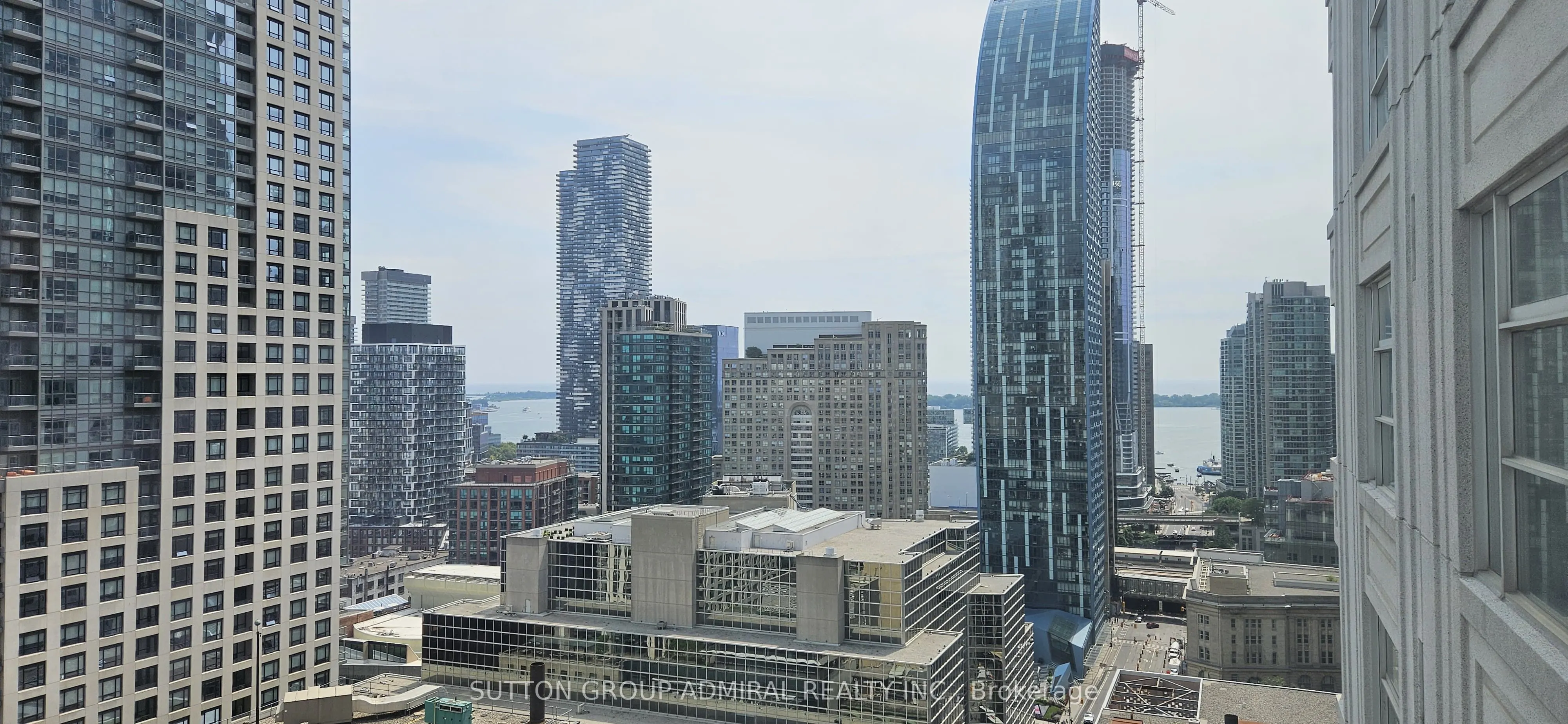 1 King Street W, #2007