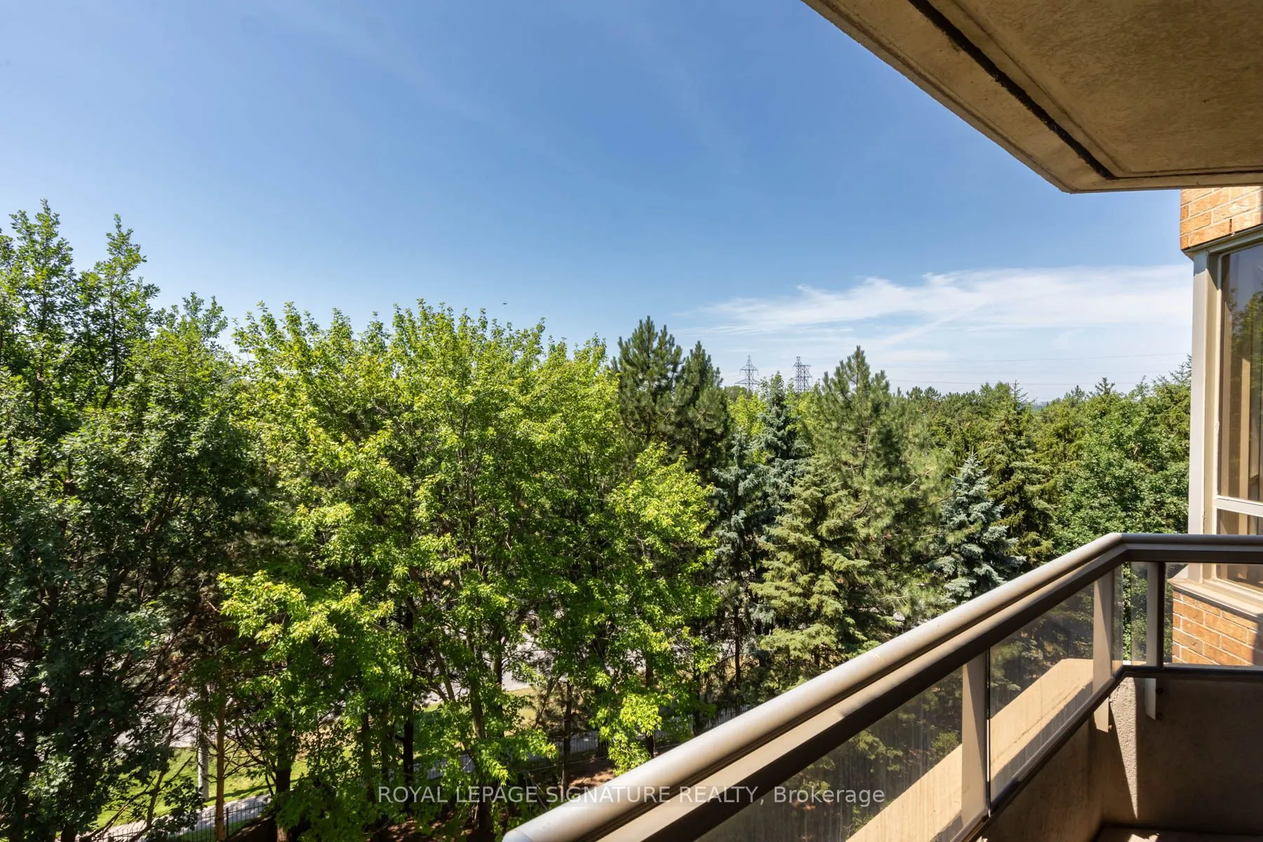 89 Skymark Drive, #608