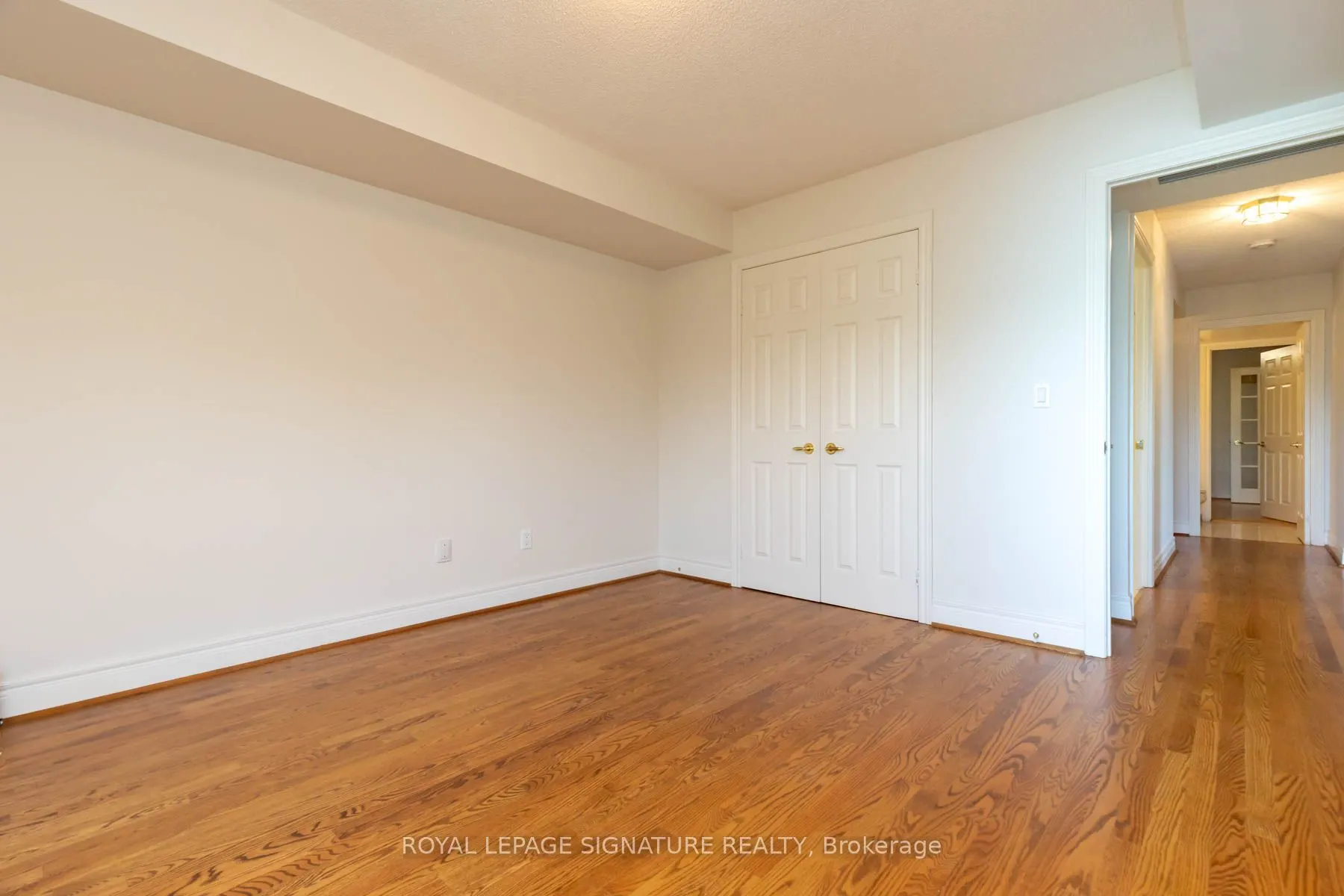 89 Skymark Drive, #608