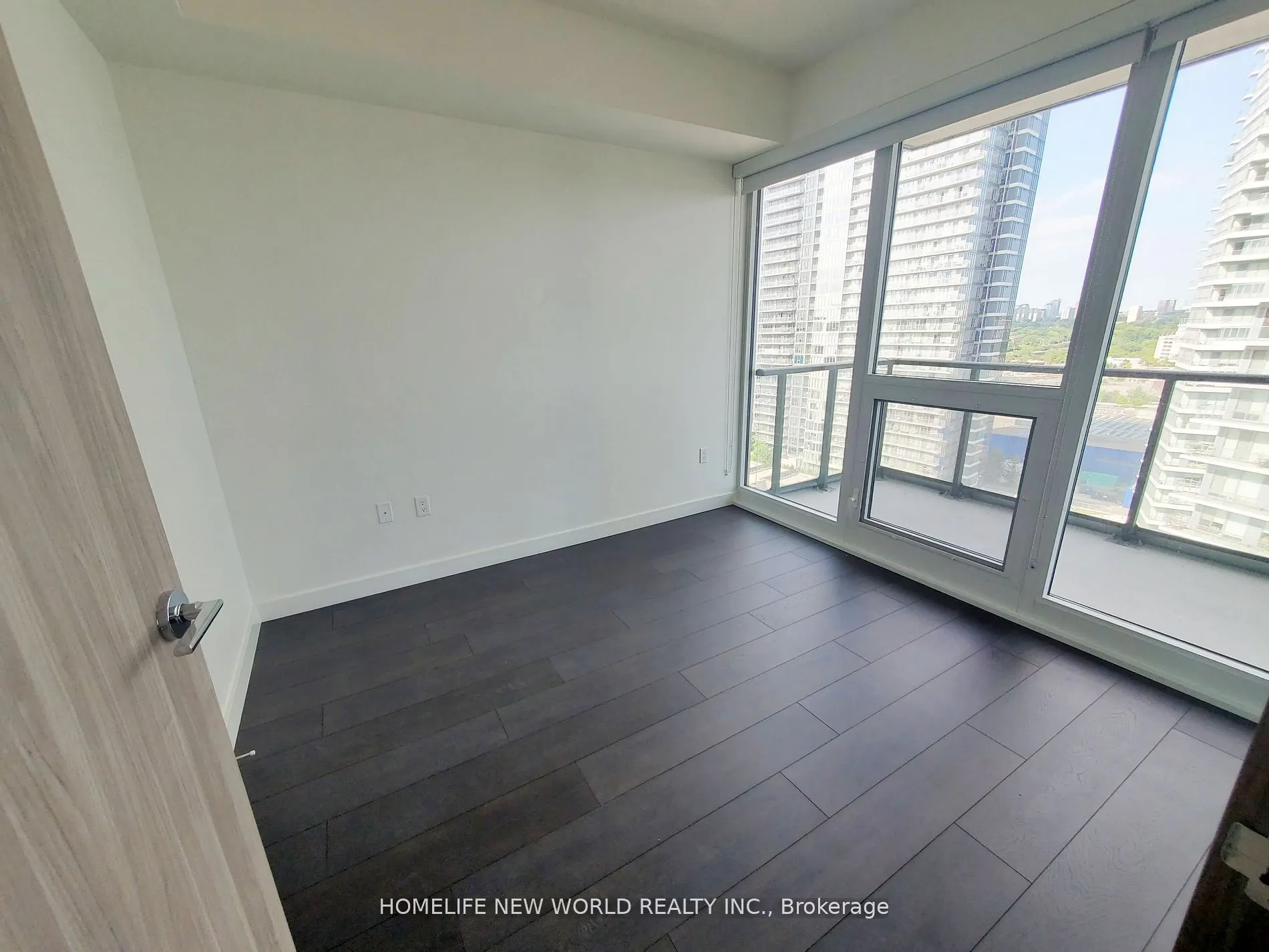 95 Mcmahon Drive, #1615