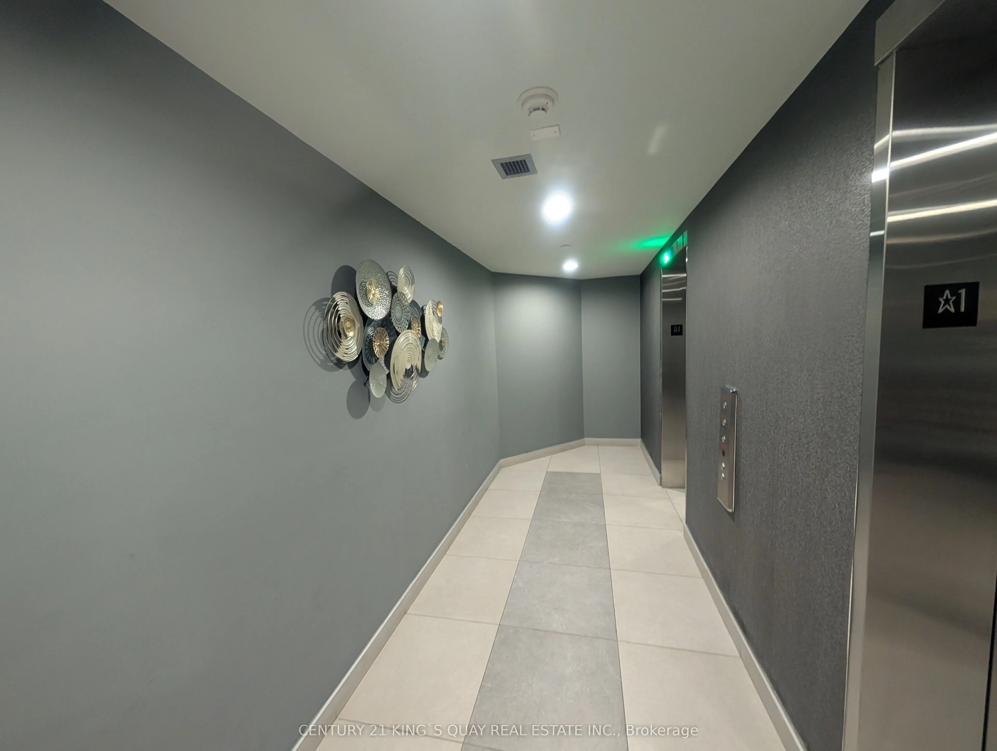 5795 Yonge Street, #802