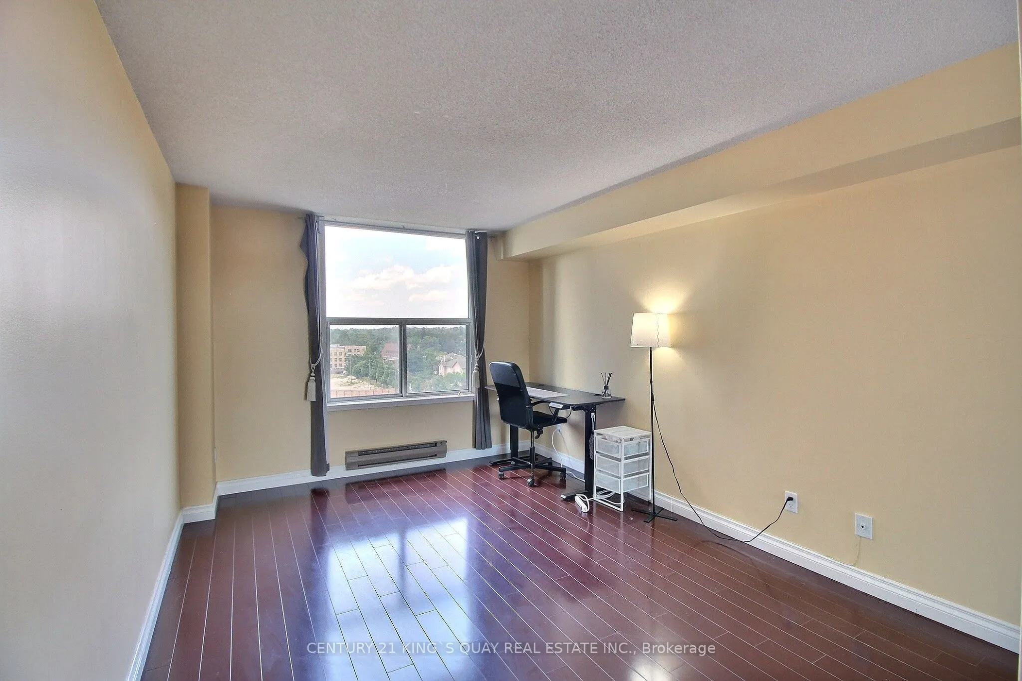 5795 Yonge Street, #802