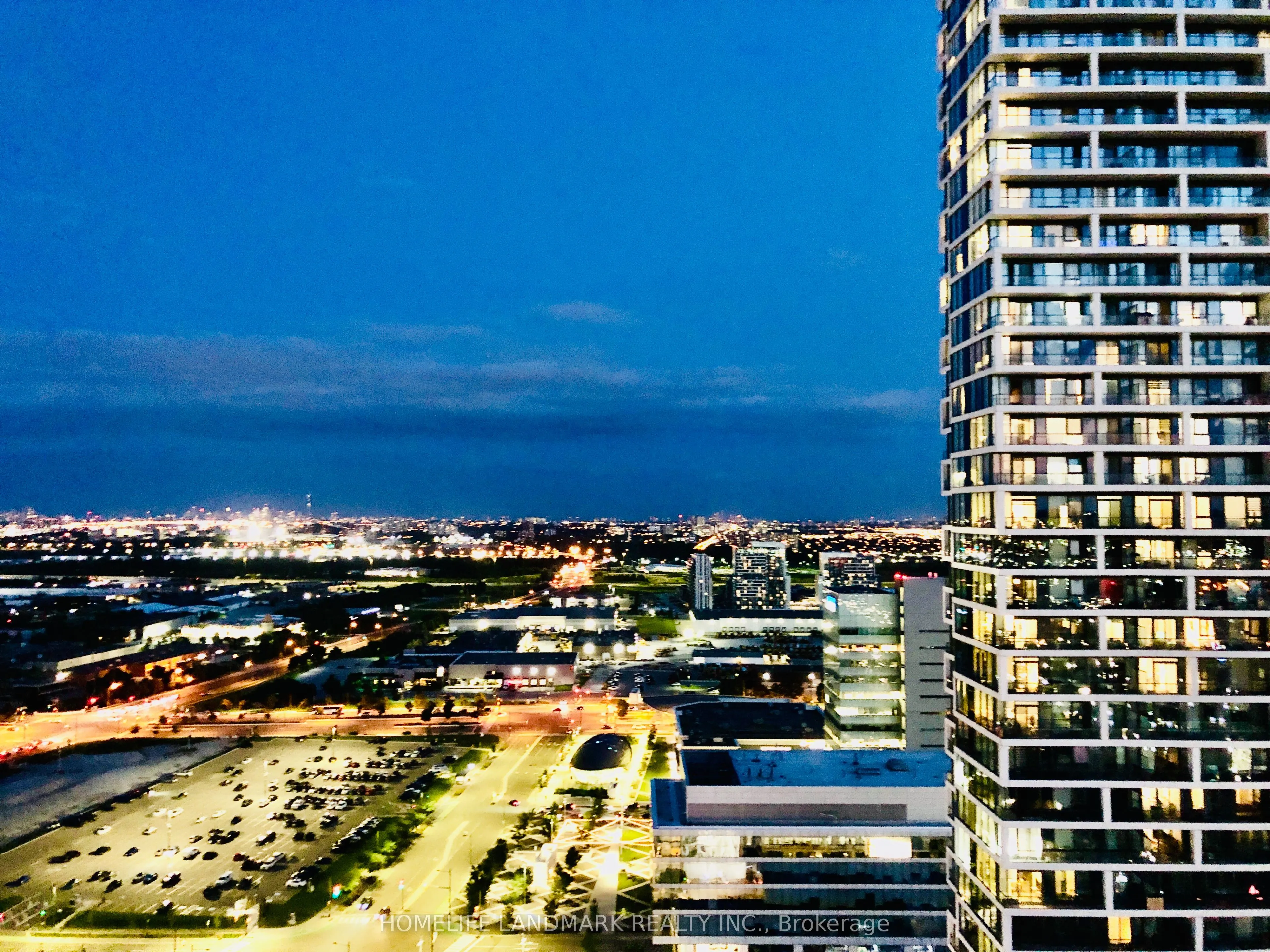 7 Grenville Street, #3811