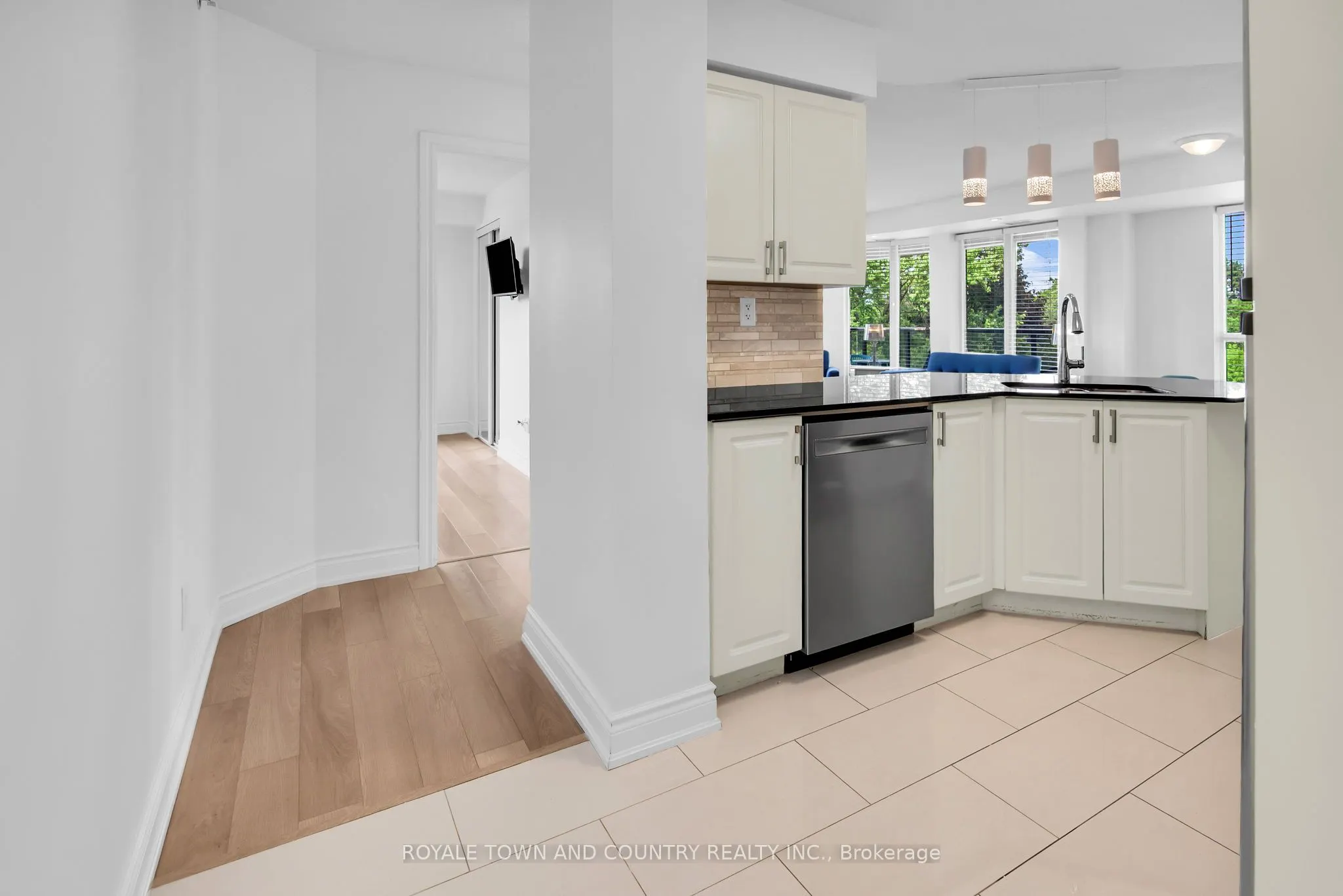 760 Sheppard Avenue W, #316