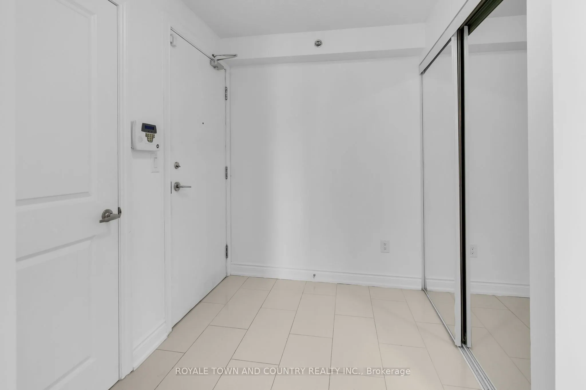 760 Sheppard Avenue W, #316