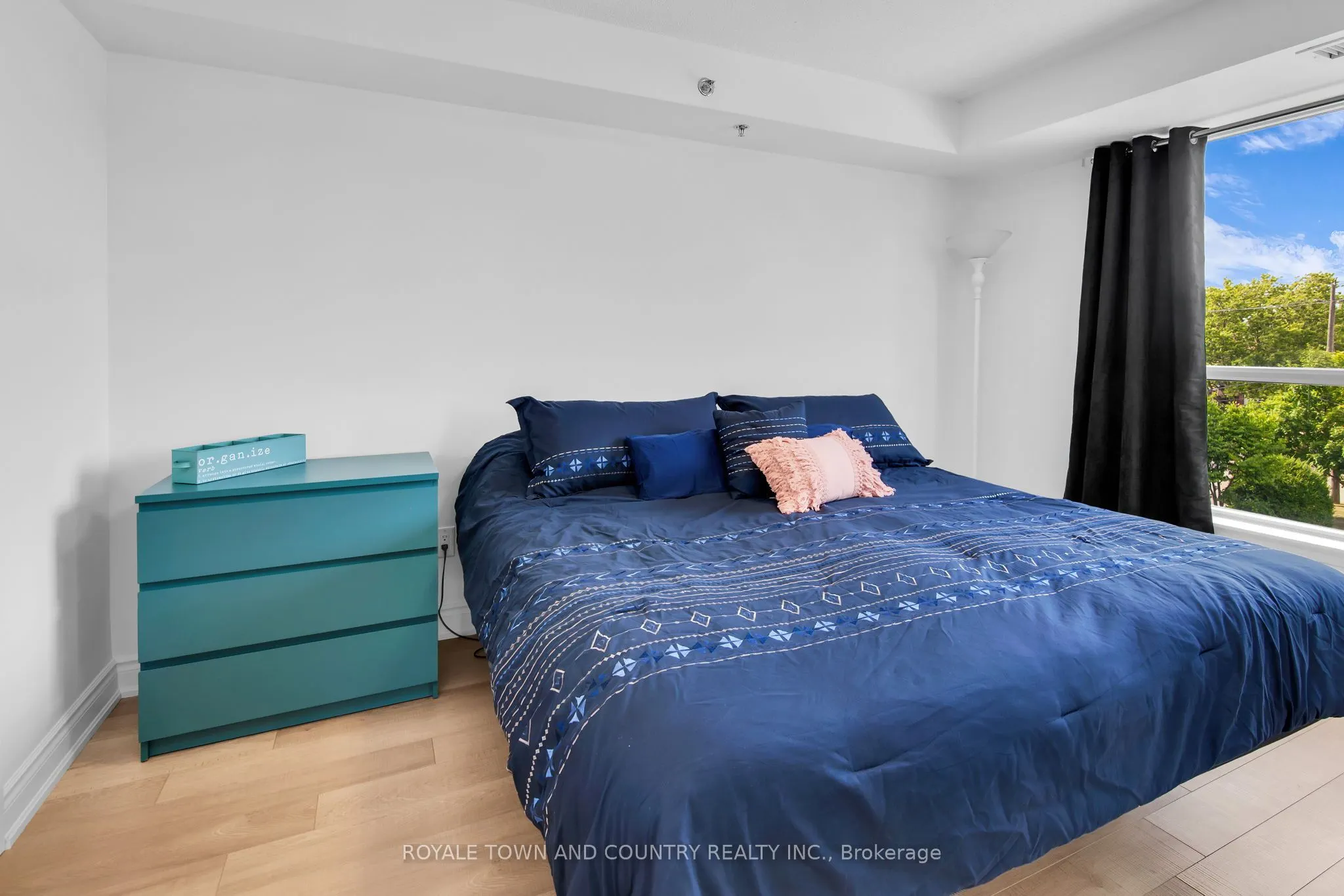 760 Sheppard Avenue W, #316