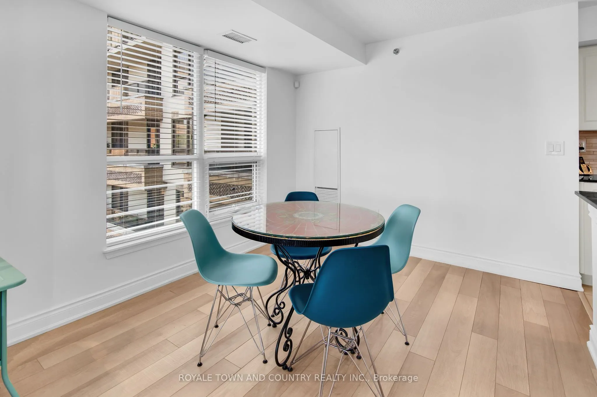 760 Sheppard Avenue W, #316