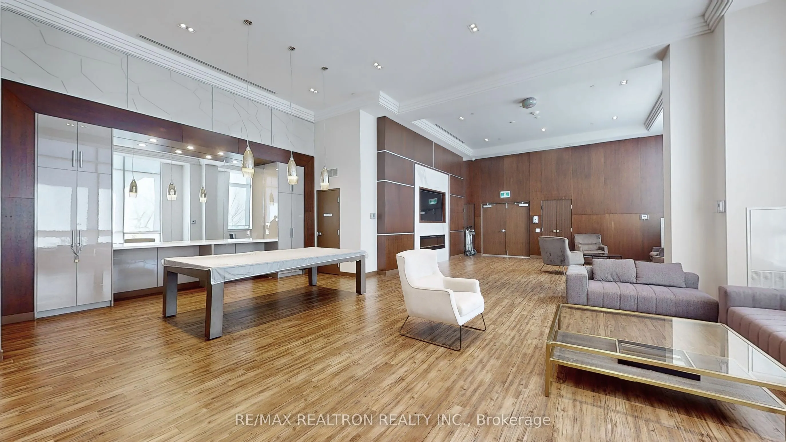 591 Sheppard Avenue E, #923