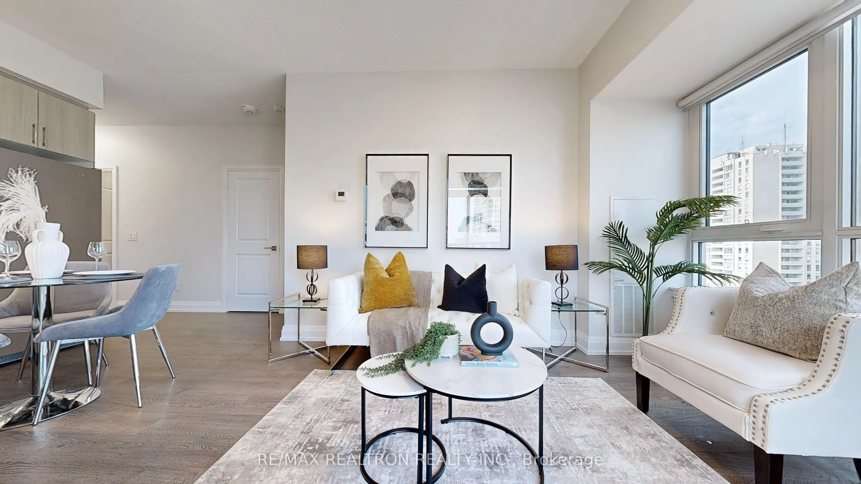 591 Sheppard Avenue E, #923