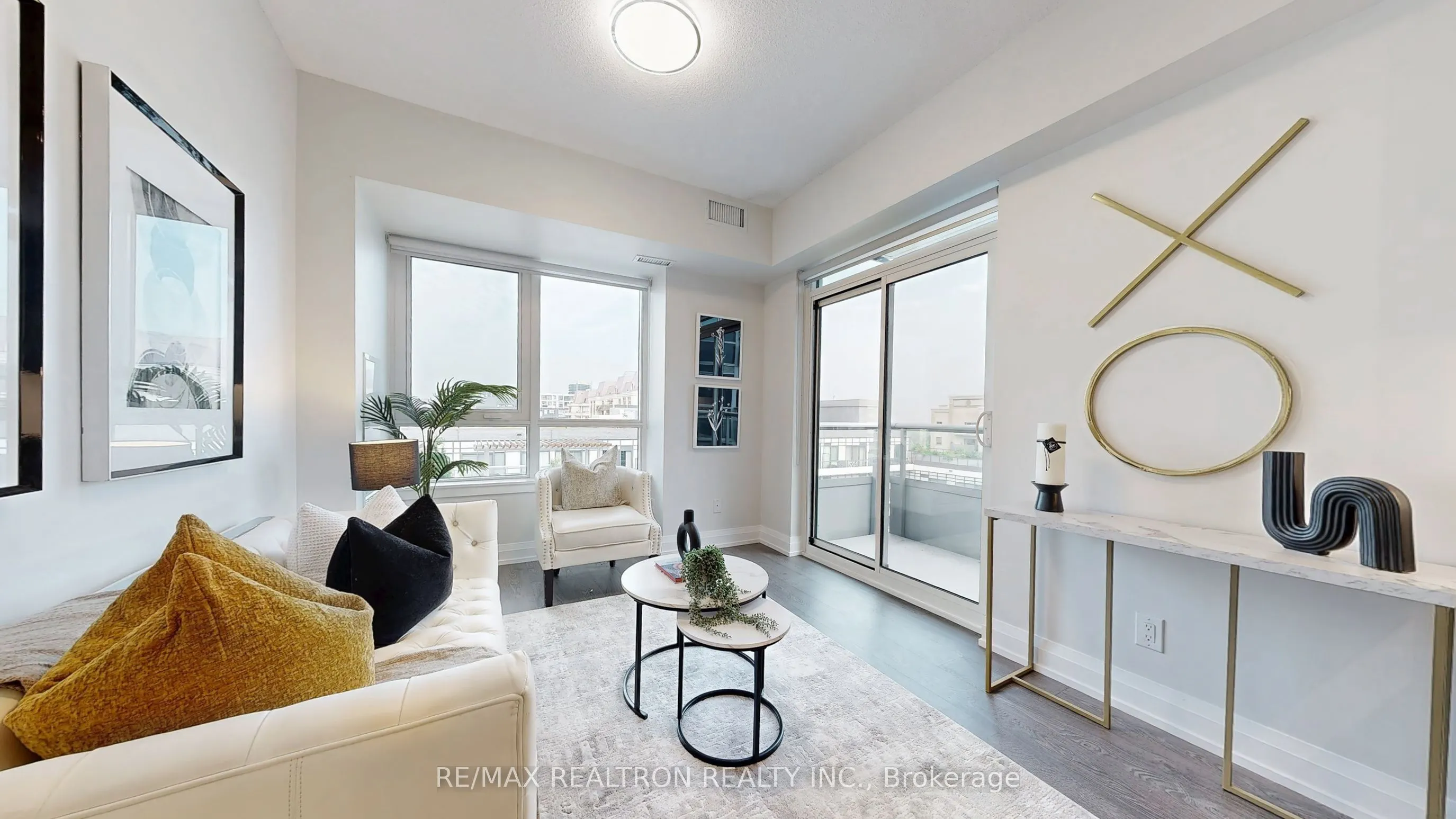 591 Sheppard Avenue E, #923