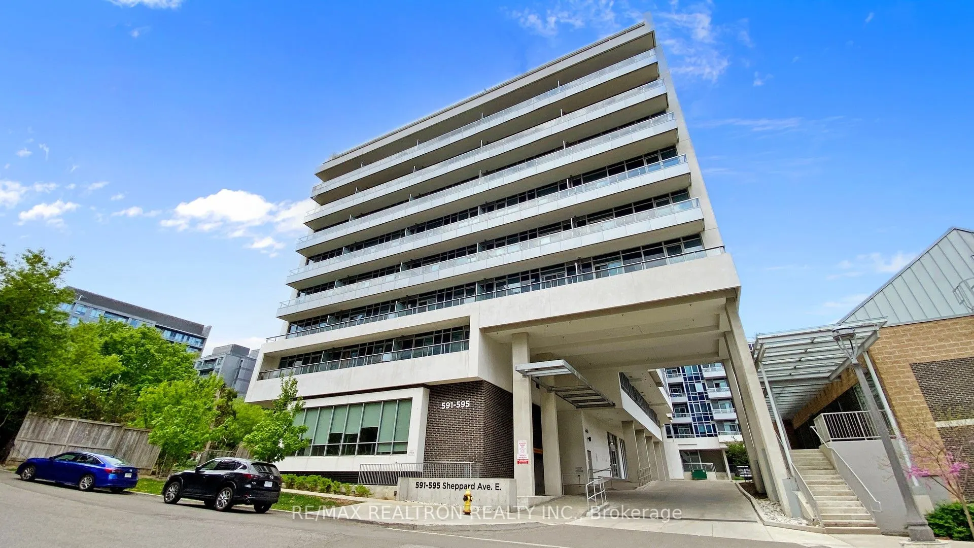 591 Sheppard Avenue E, #923