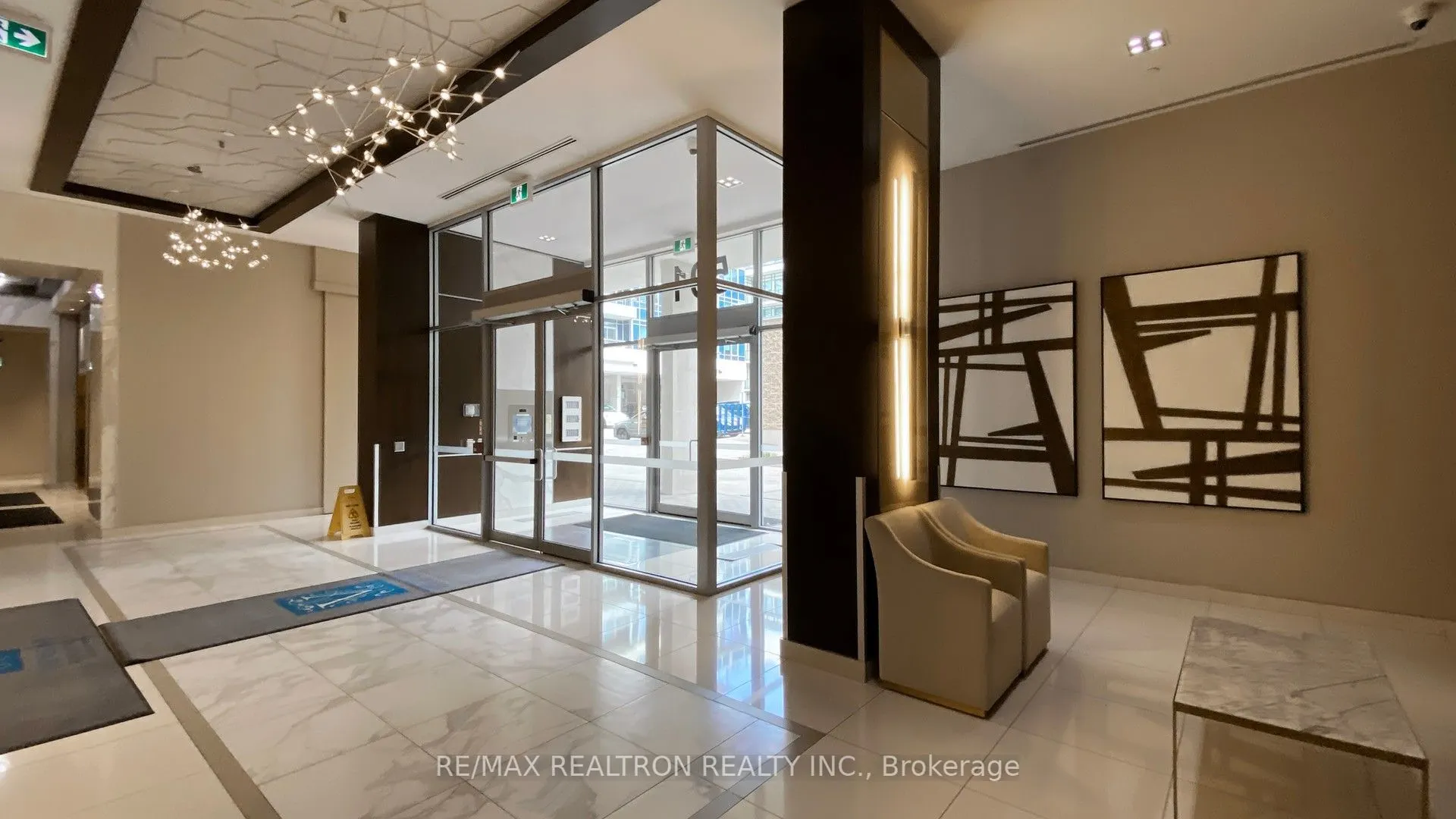 591 Sheppard Avenue E, #923