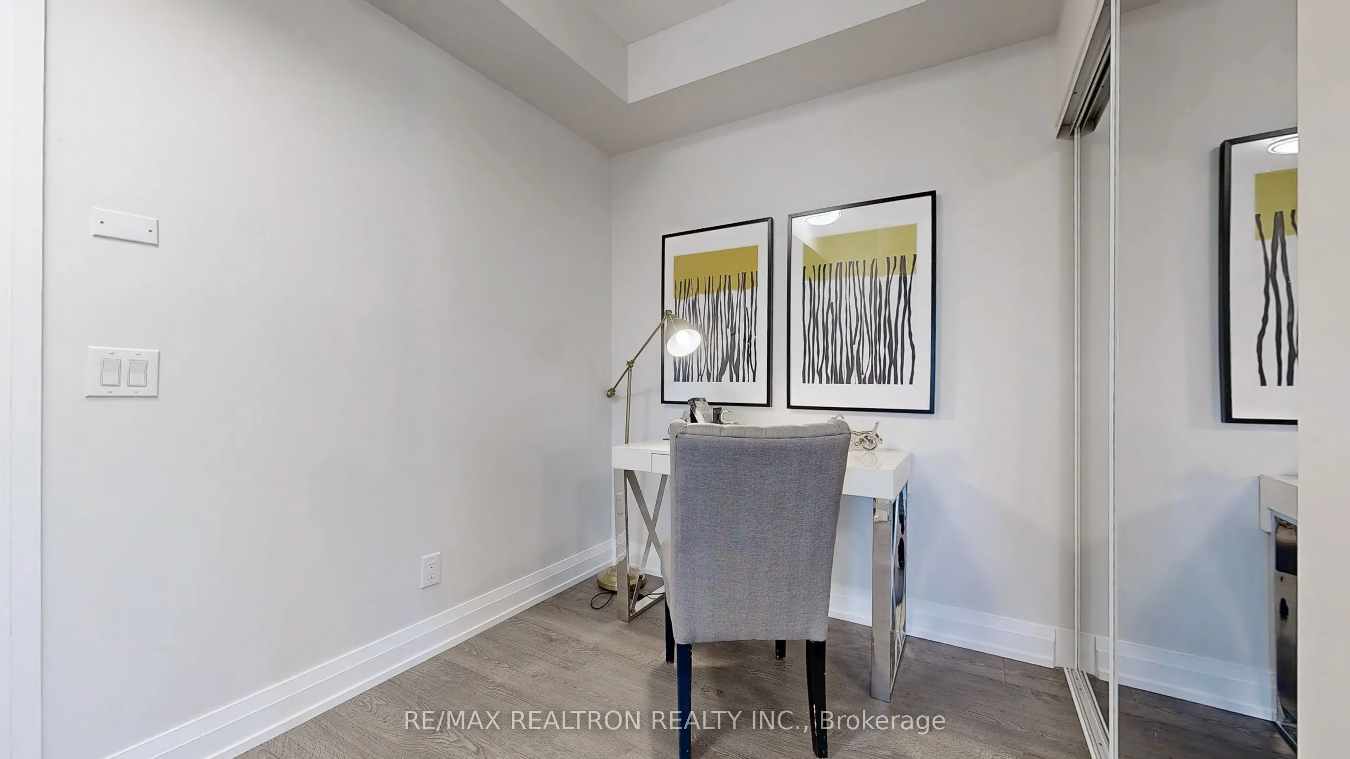 591 Sheppard Avenue E, #923