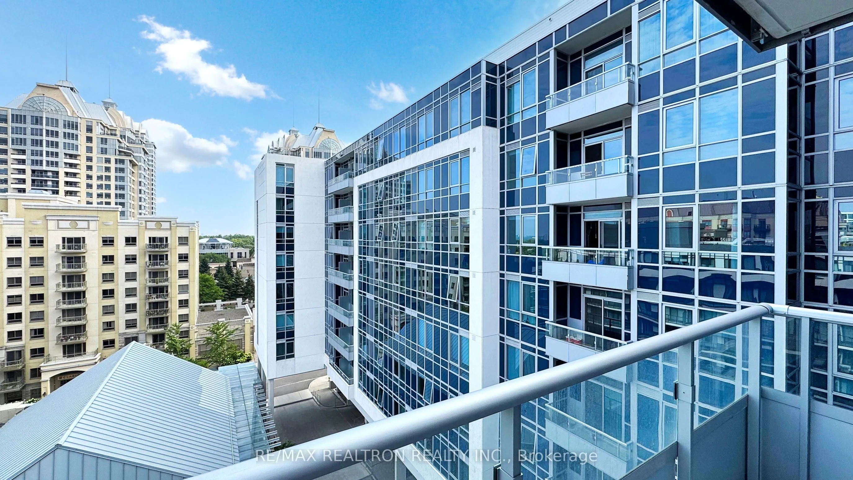 591 Sheppard Avenue E, #923