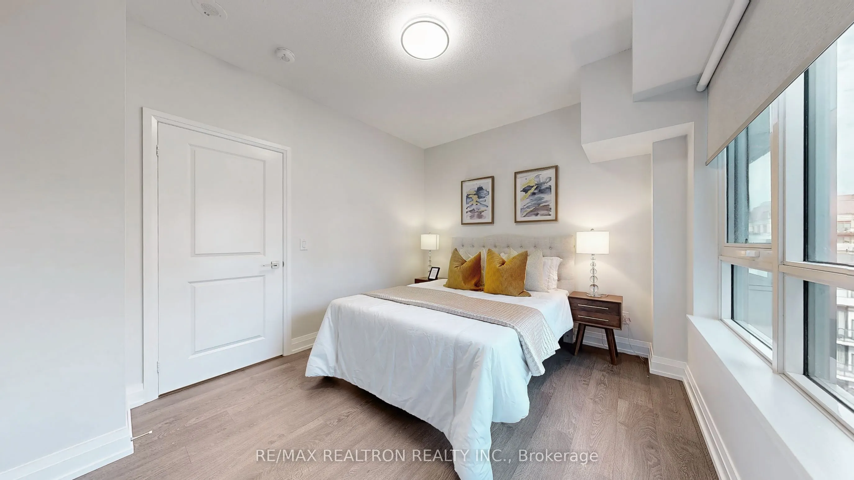 591 Sheppard Avenue E, #923