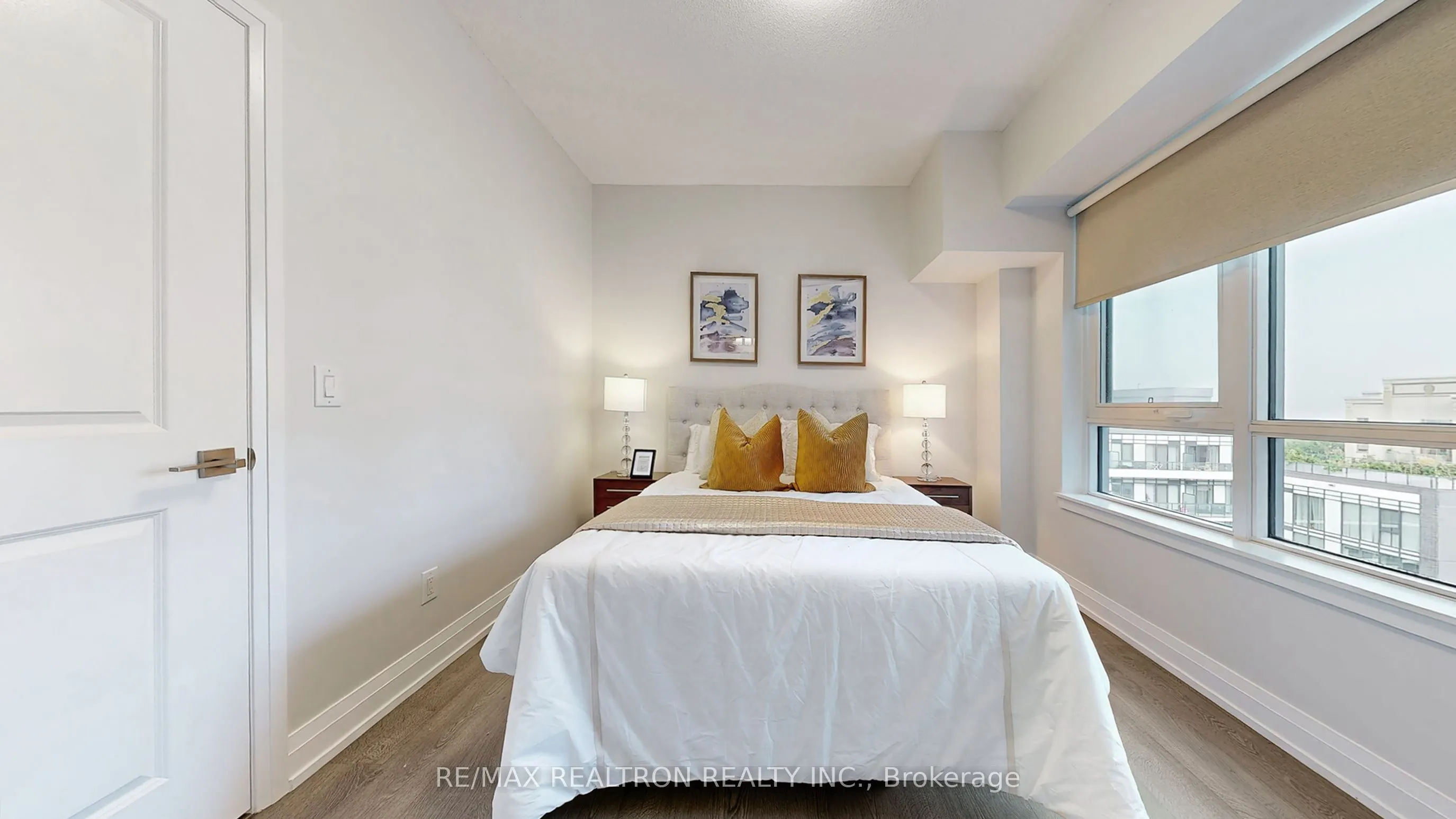 591 Sheppard Avenue E, #923