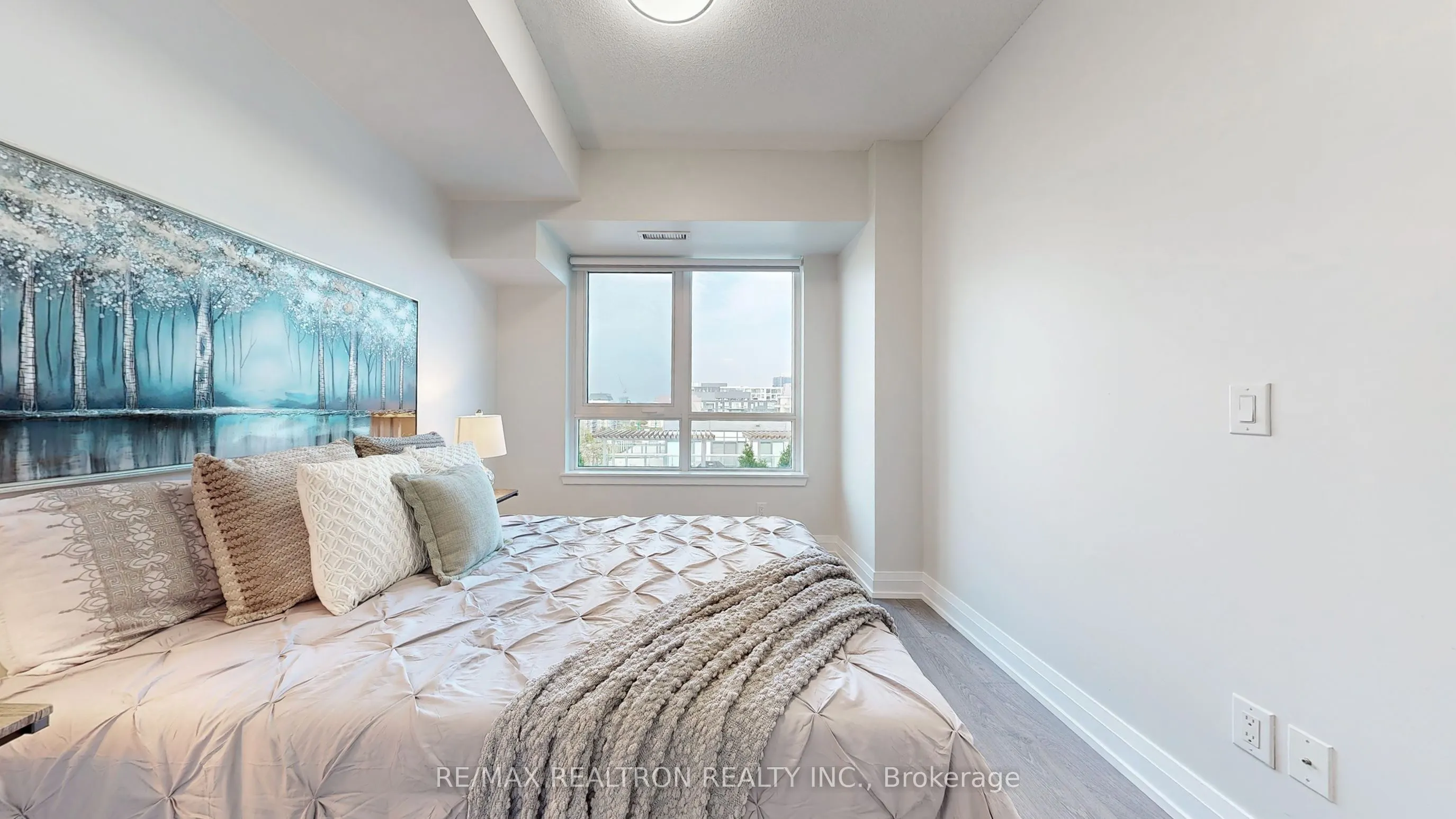 591 Sheppard Avenue E, #923