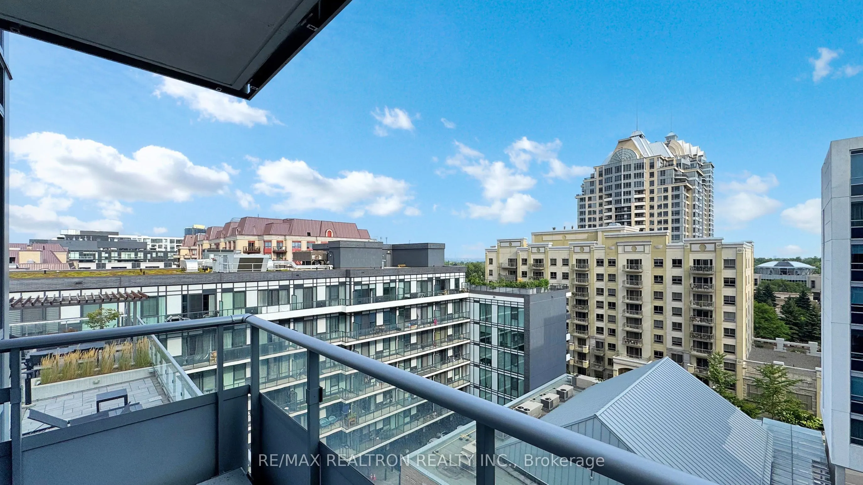 591 Sheppard Avenue E, #923