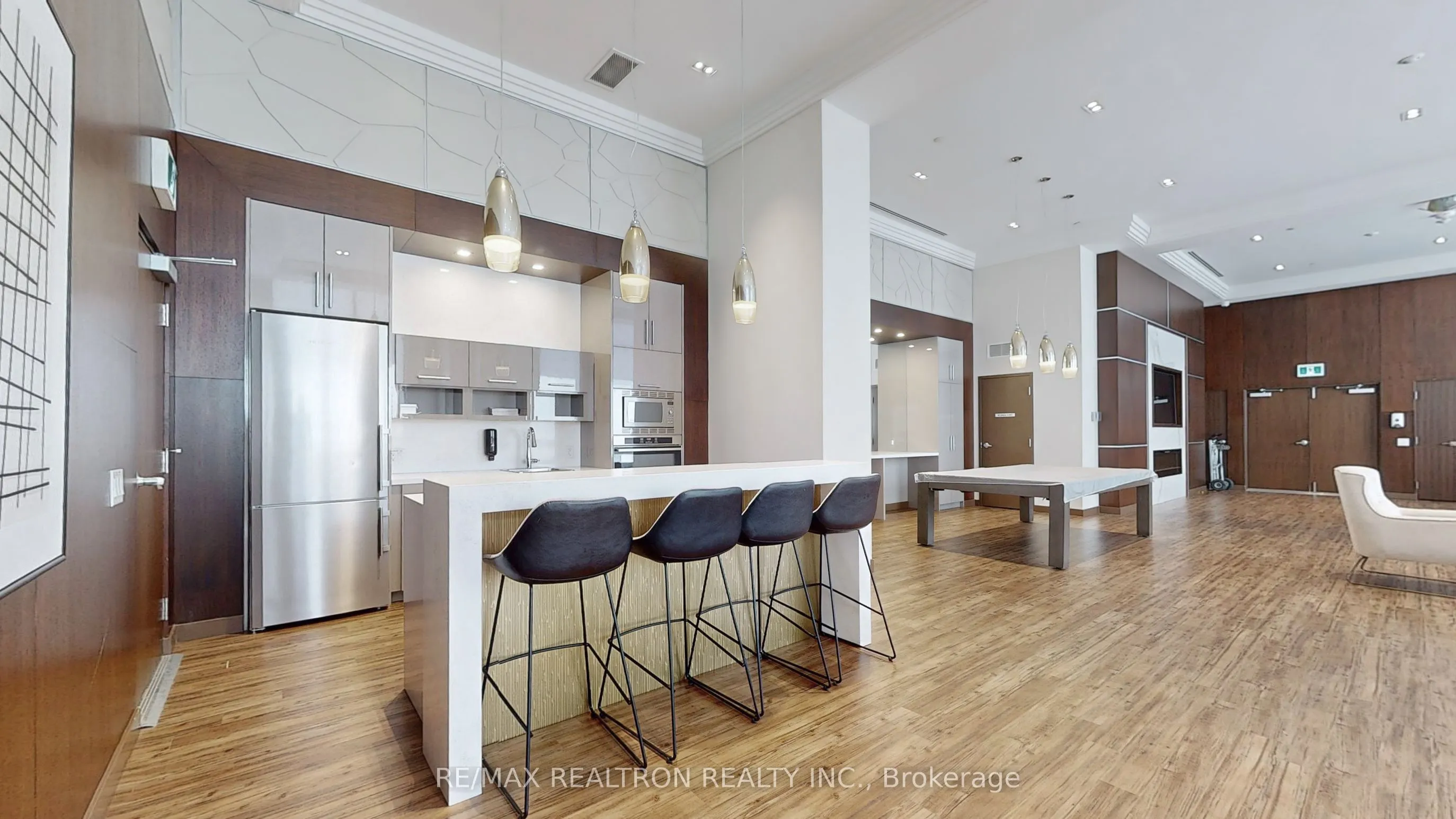 591 Sheppard Avenue E, #923