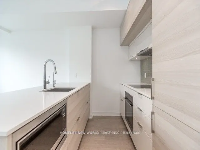 88 Scott Street, #713