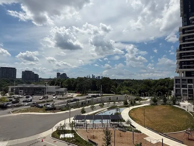 30 Inn On The Park Drive, #421