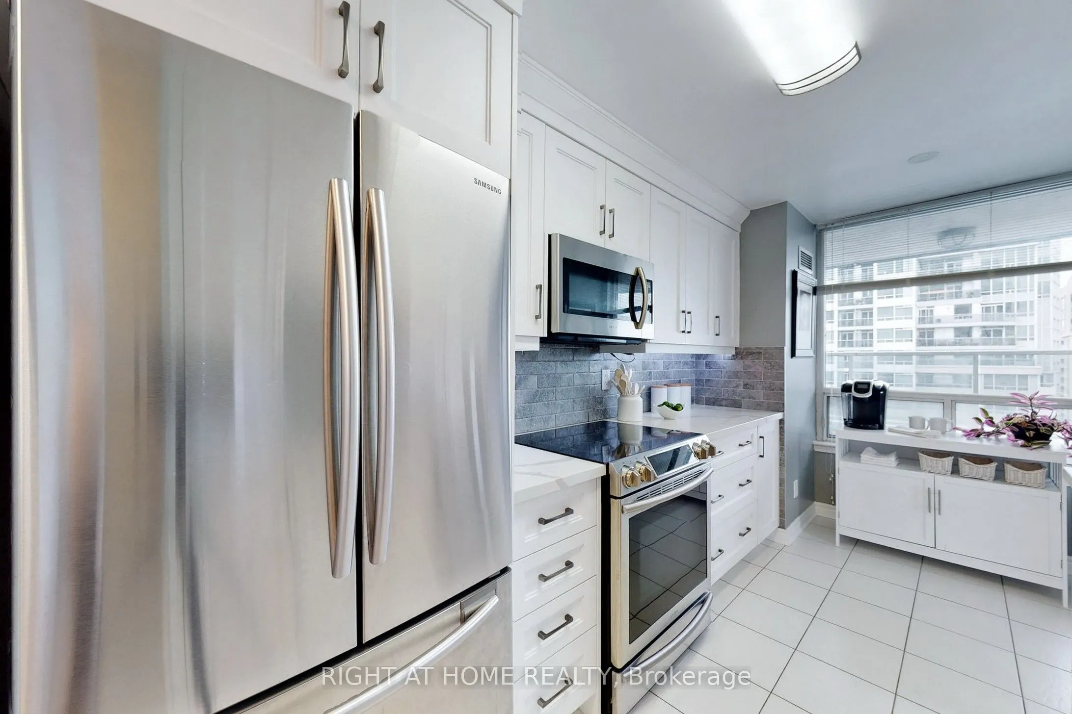 3 Rean Drive, #2201