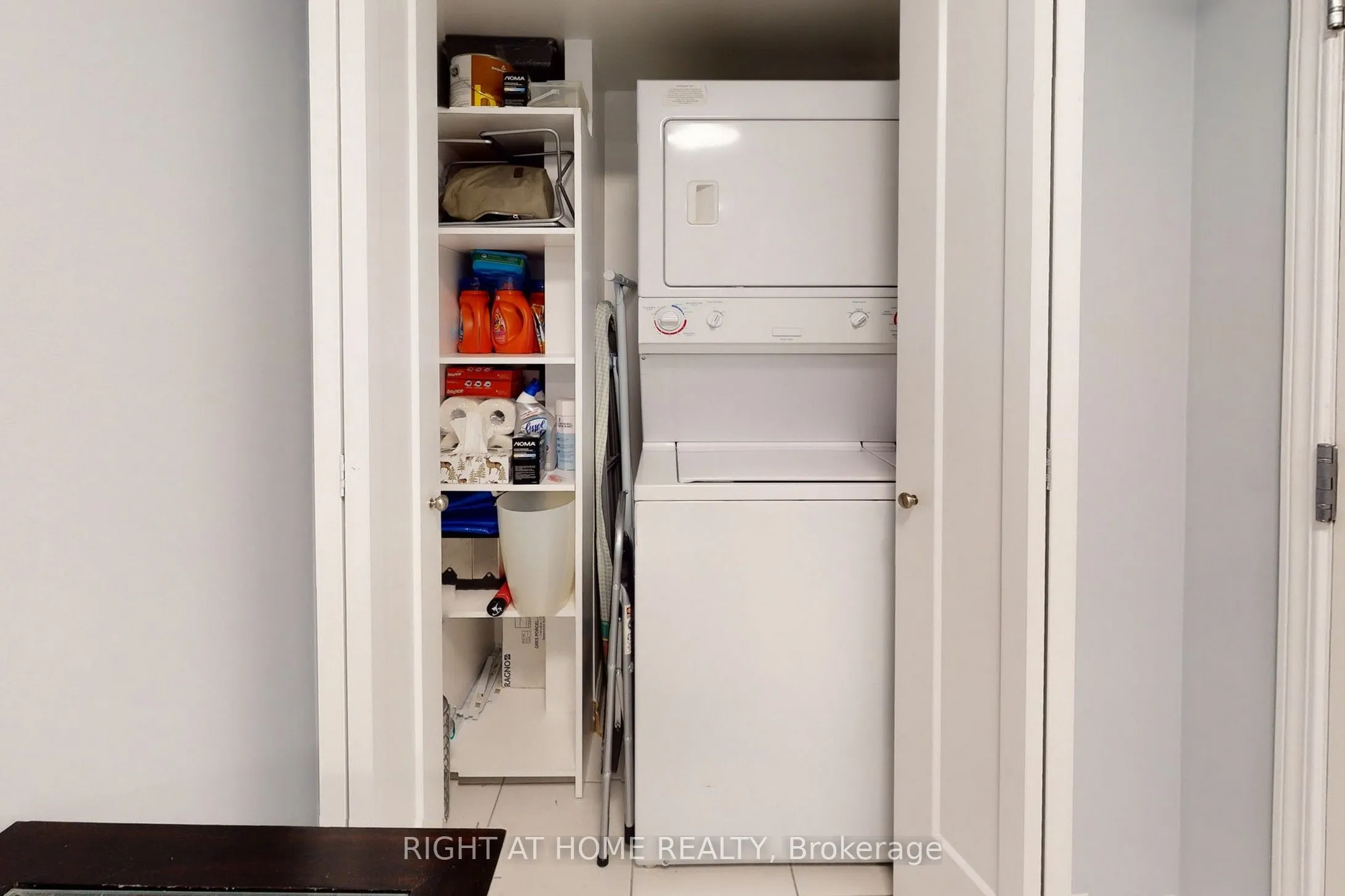 3 Rean Drive, #2201