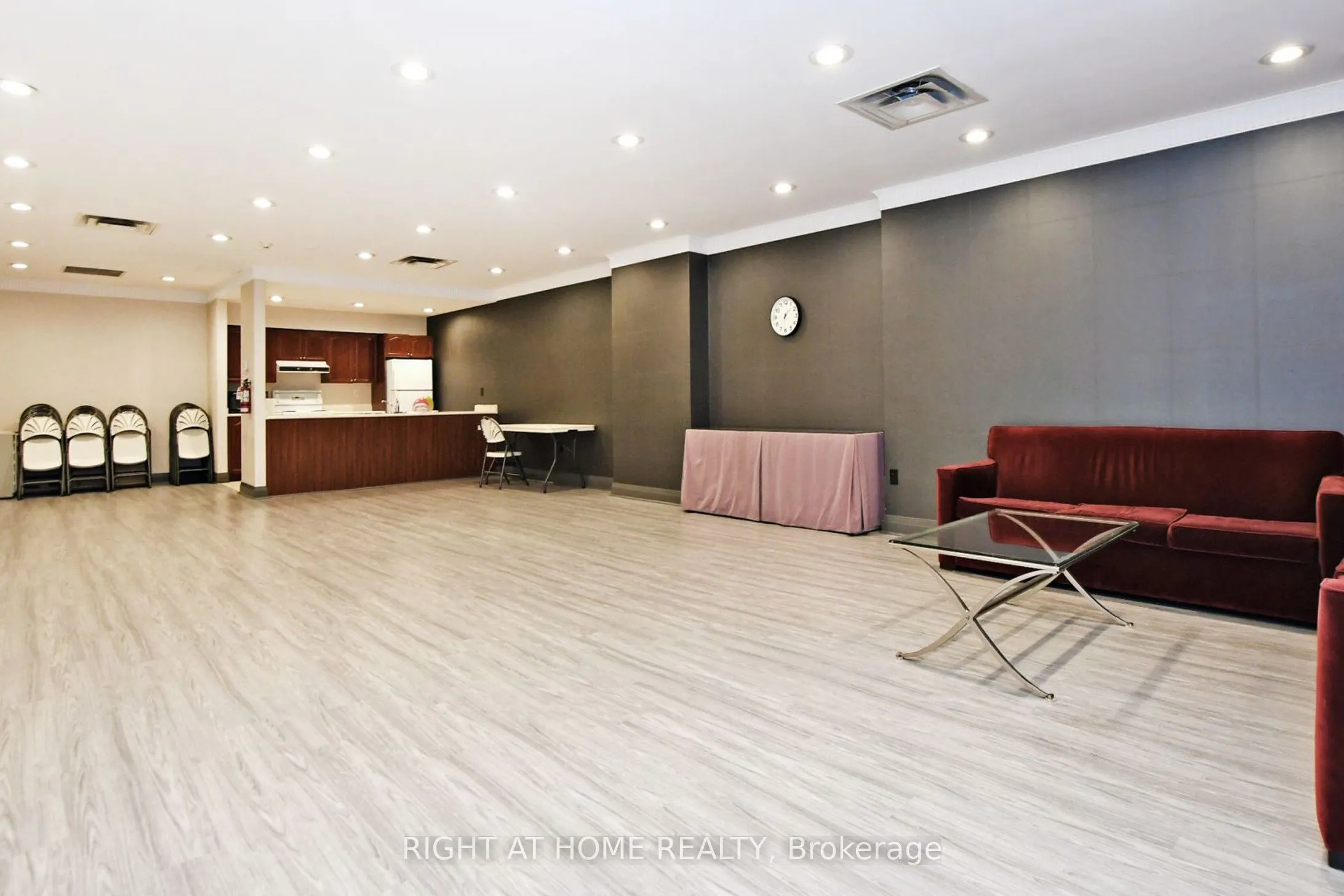 3 Rean Drive, #2201