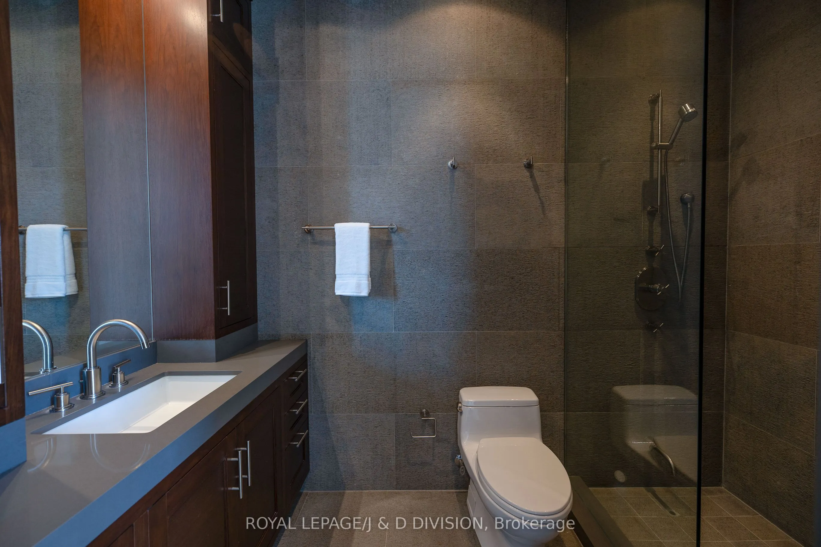 68 Yorkville Avenue, #1601