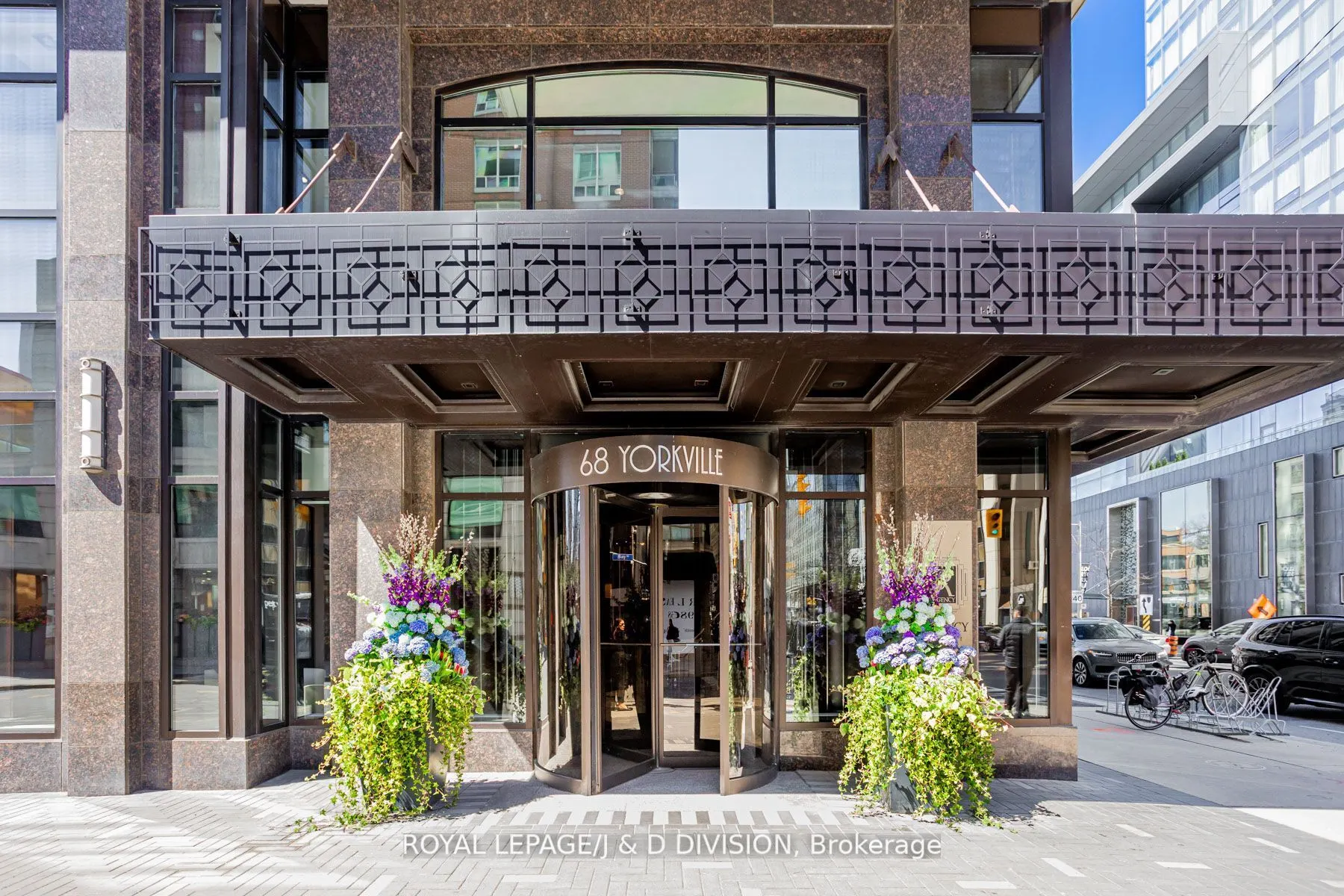 68 Yorkville Avenue, #1601
