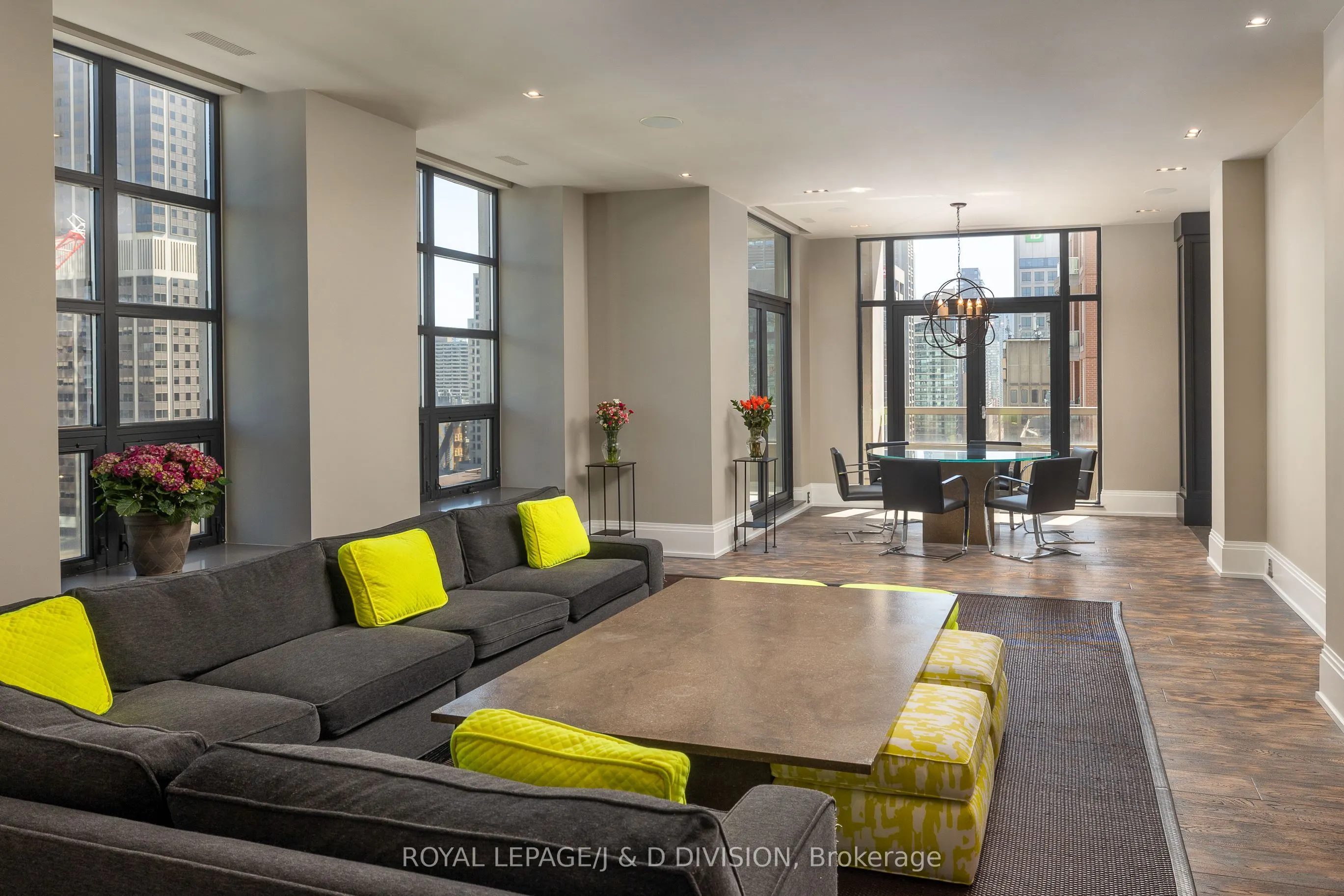 68 Yorkville Avenue, #1601