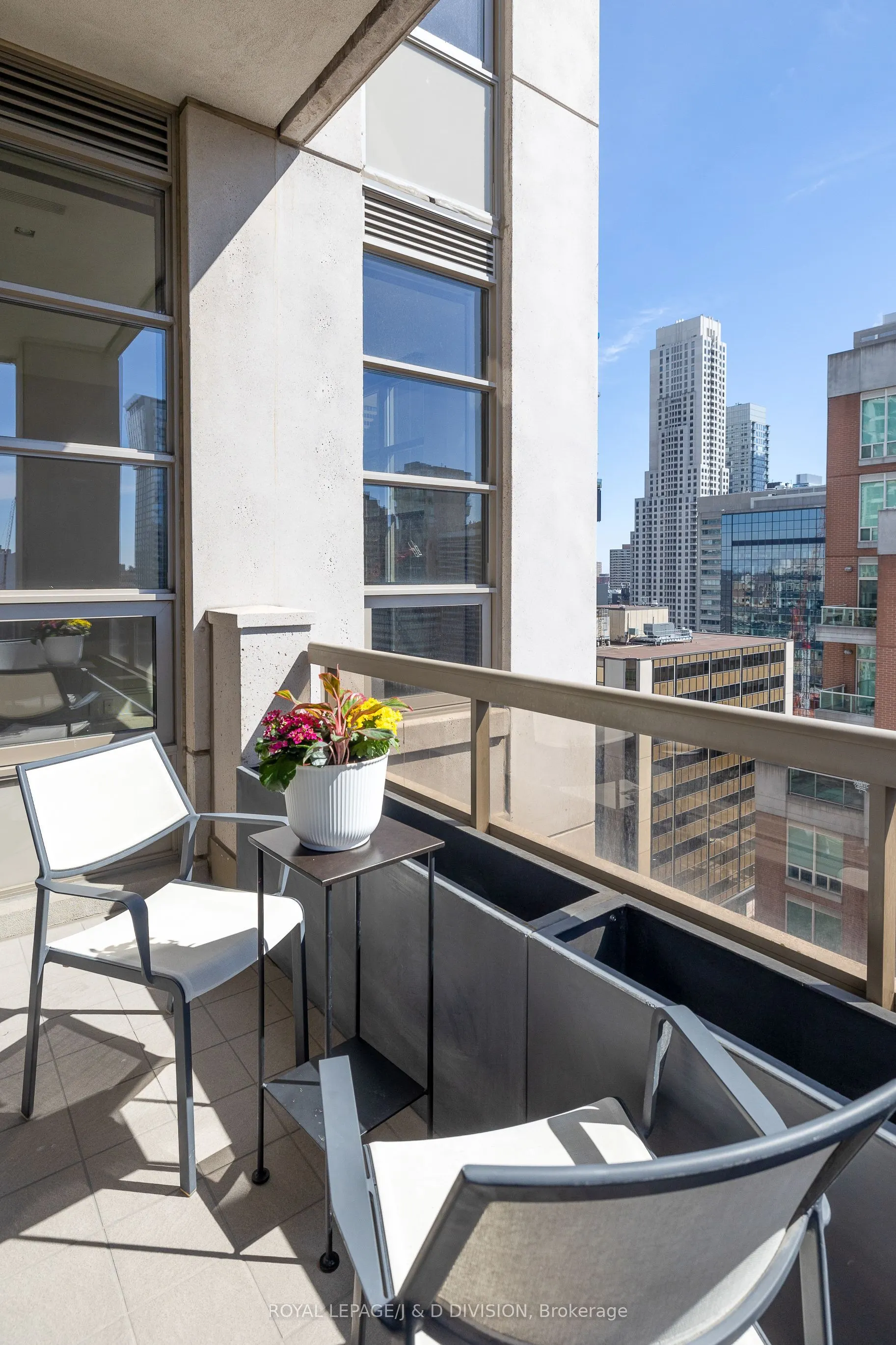 68 Yorkville Avenue, #1601