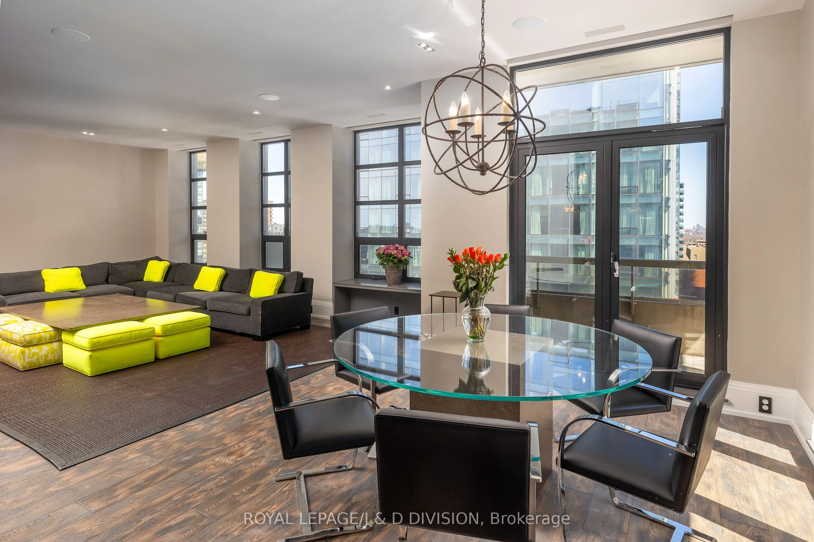 68 Yorkville Avenue, #1601