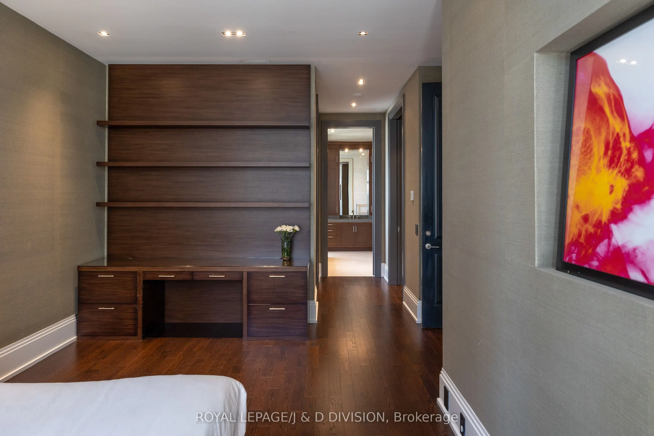 68 Yorkville Avenue, #1601