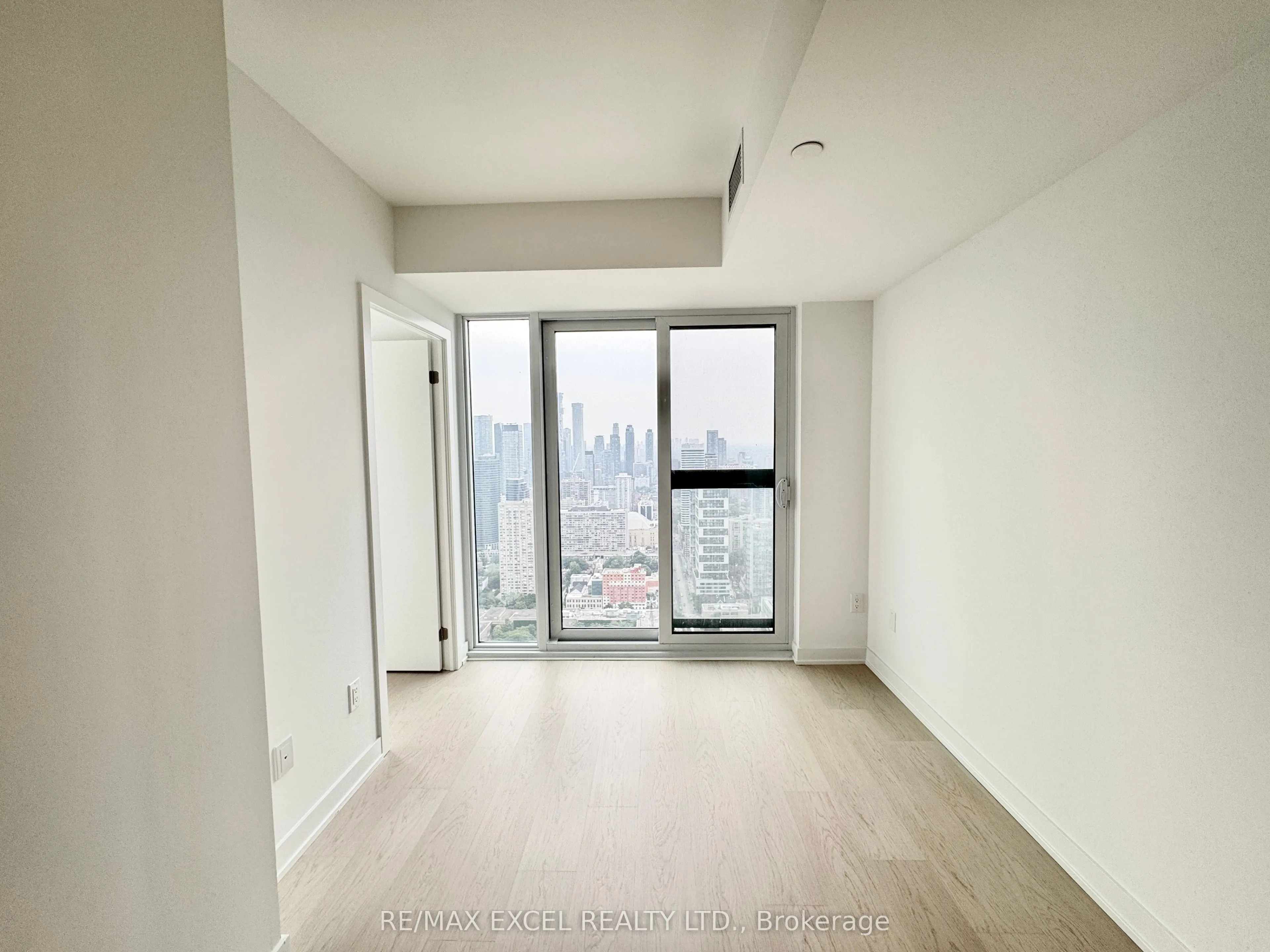 252 Church Street, #5703