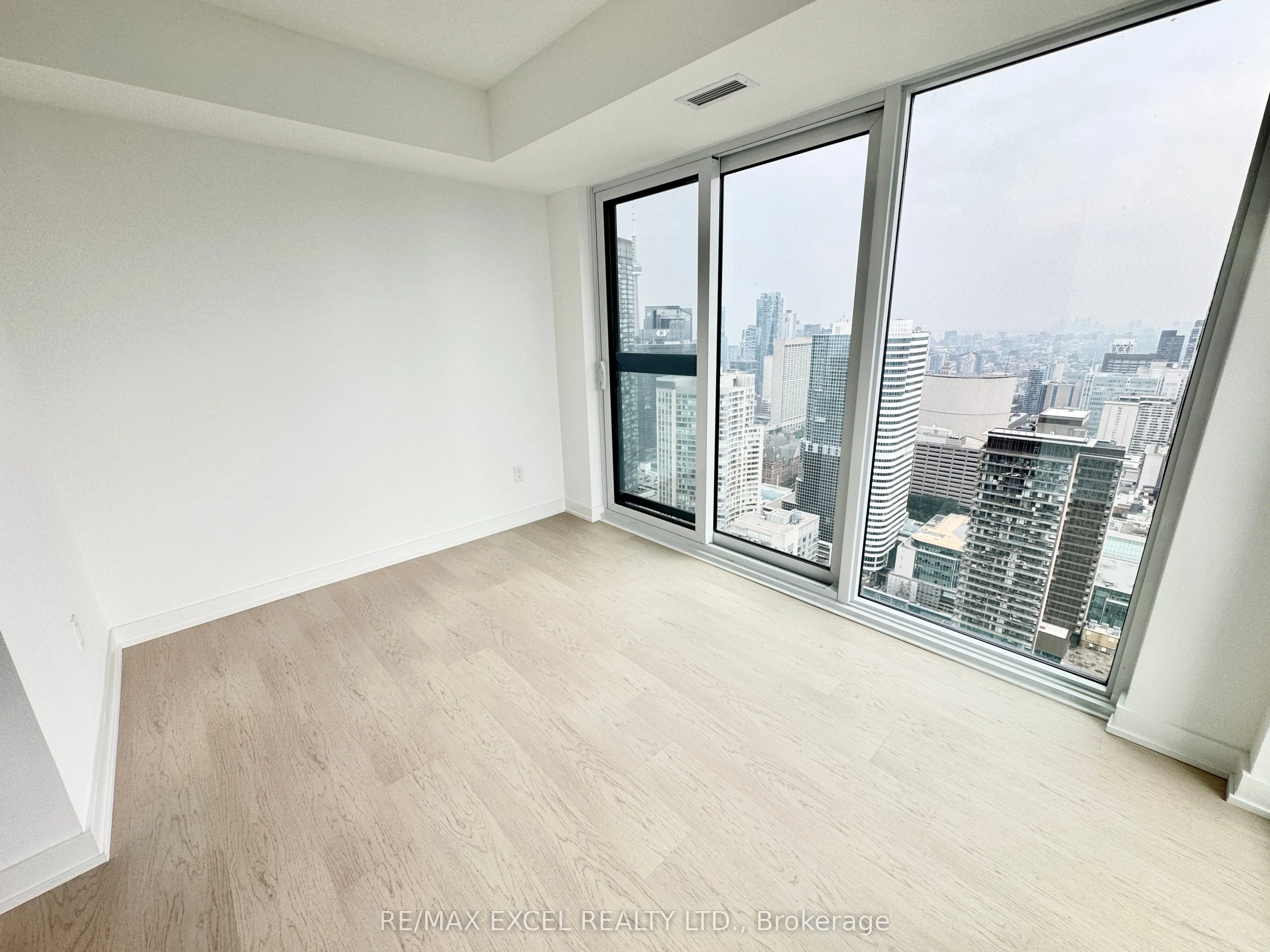 252 Church Street, #5703
