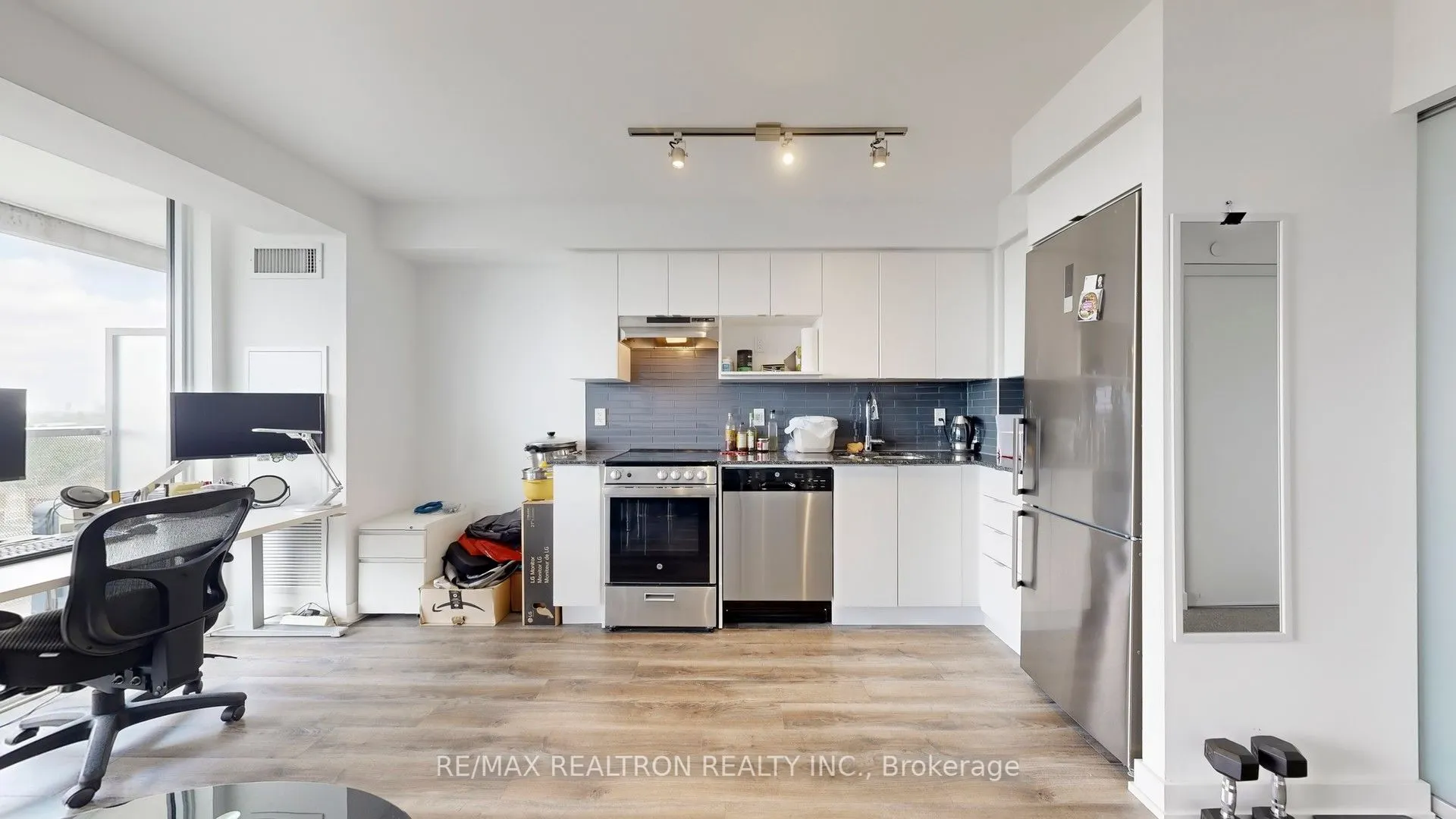 120 Varna Drive, #1007