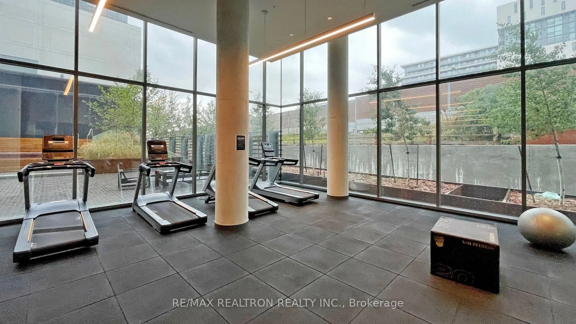 120 Varna Drive, #1007