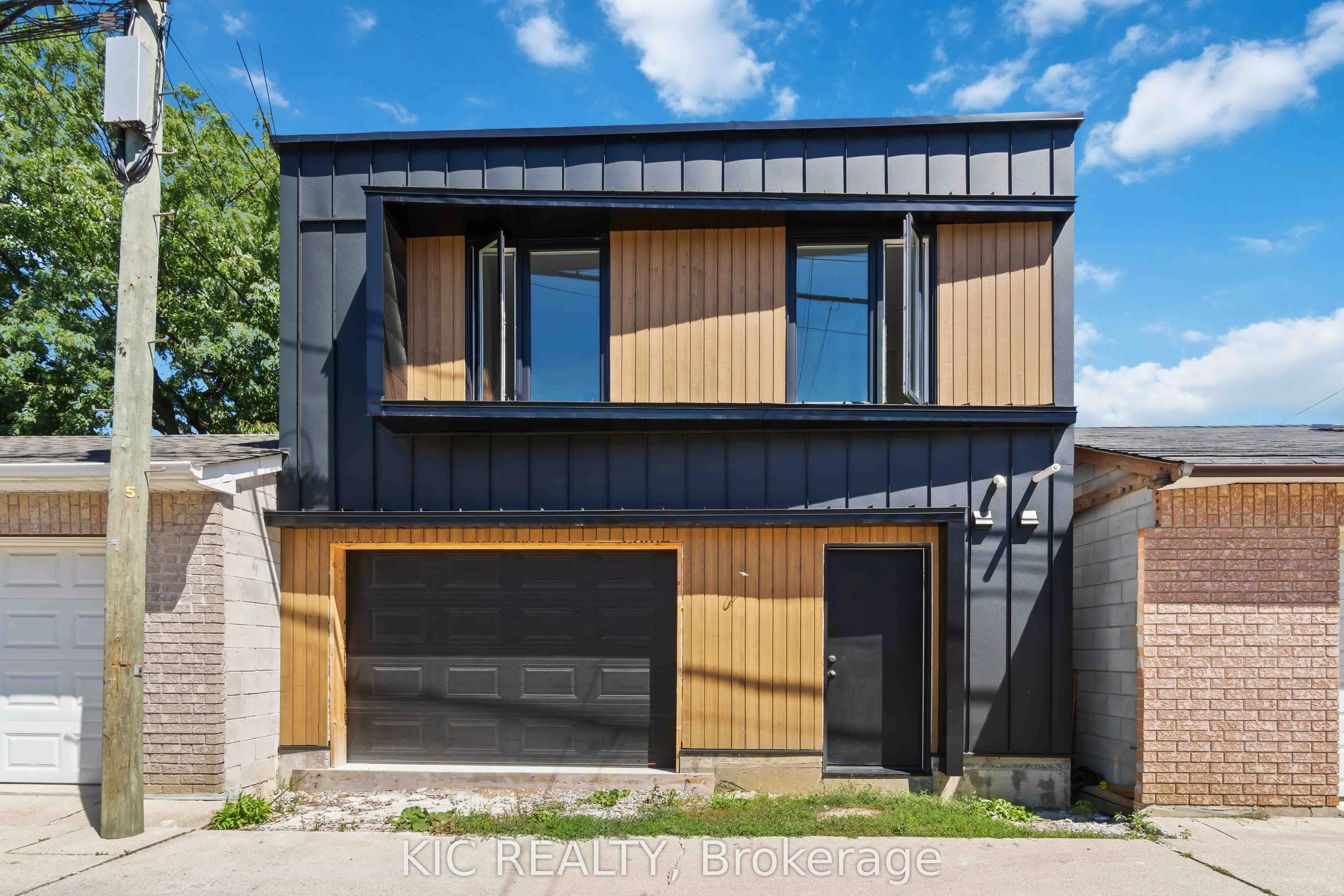 18 Somerset Avenue