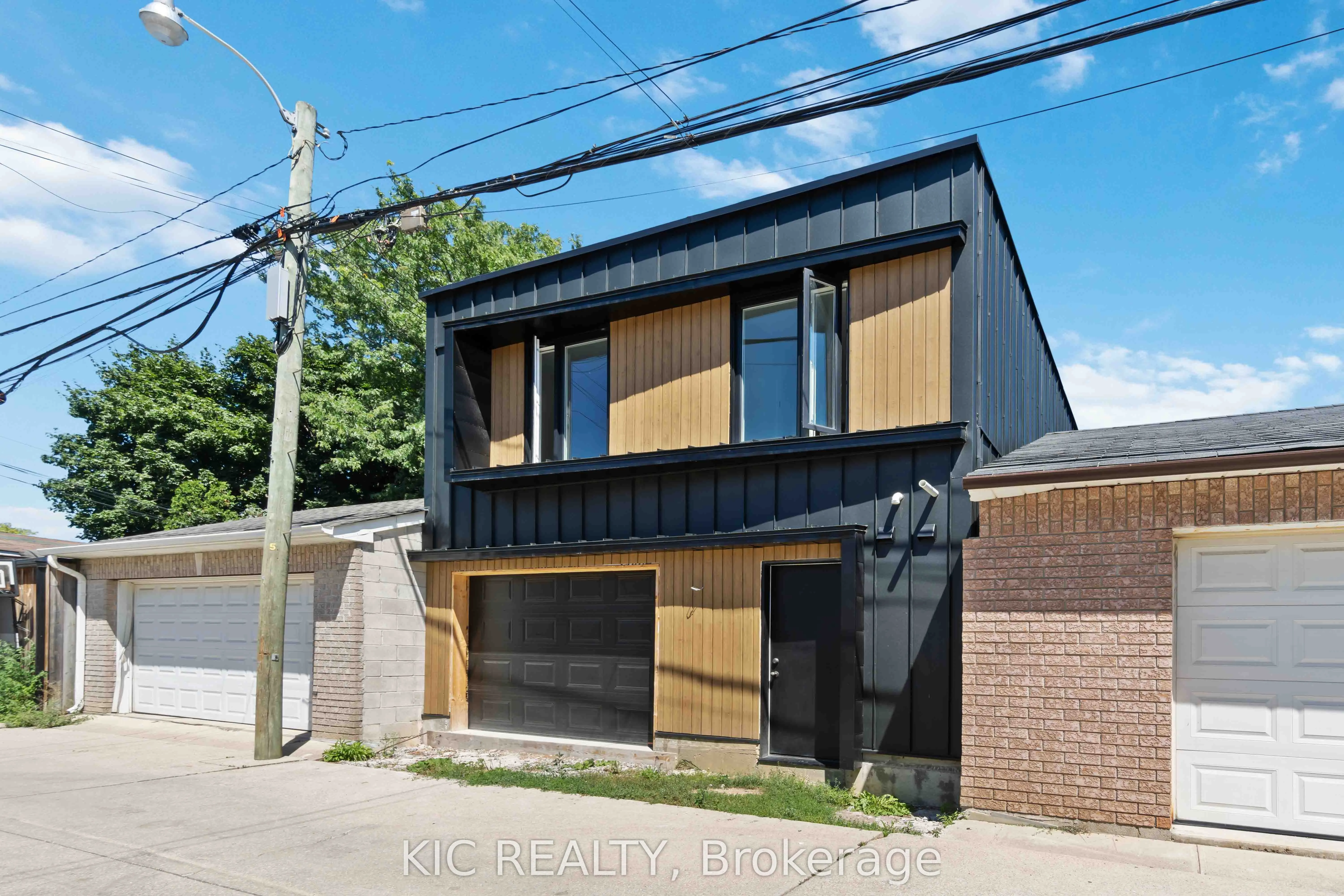 18 Somerset Avenue