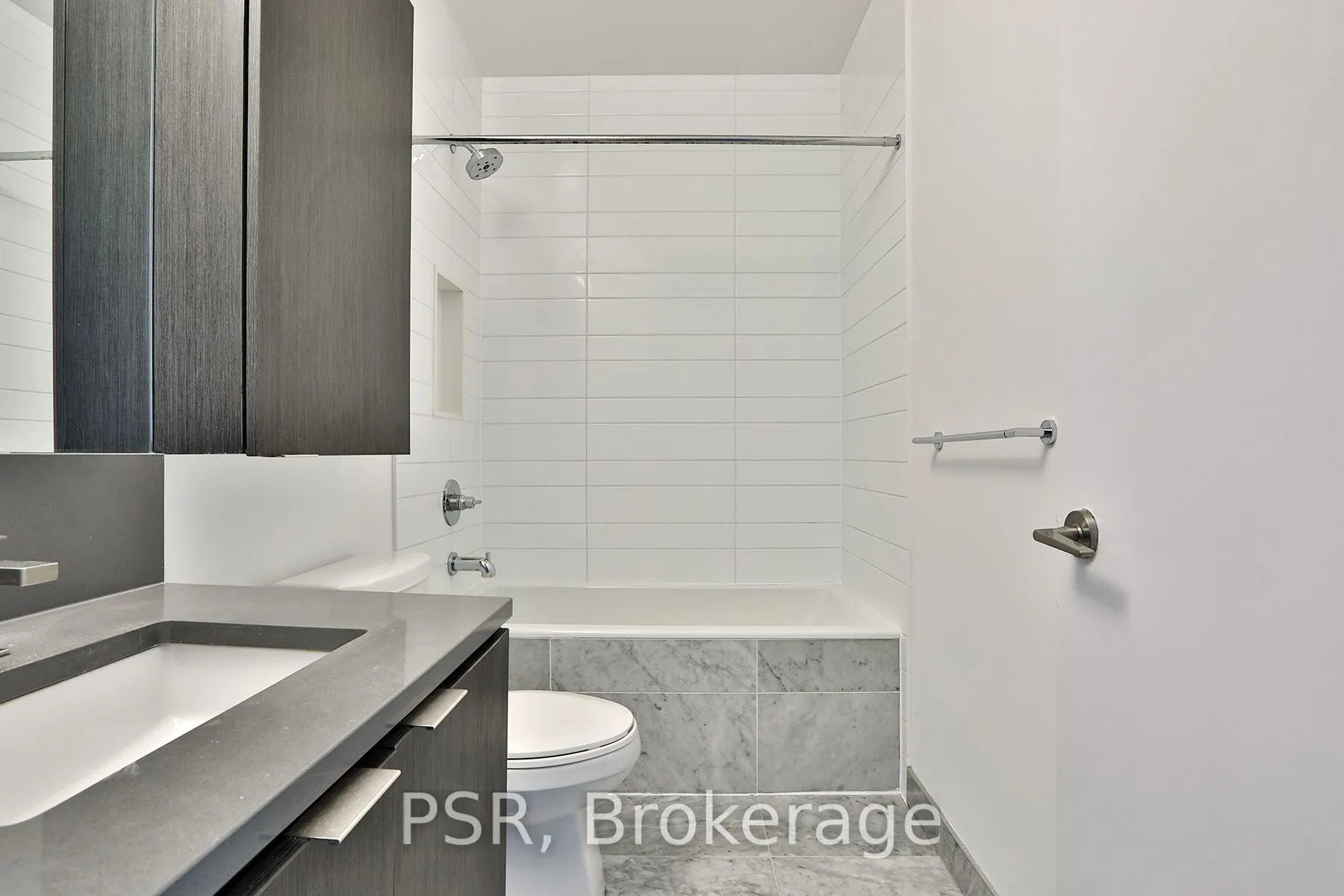 38 Iannuzzi Street, #LPH05
